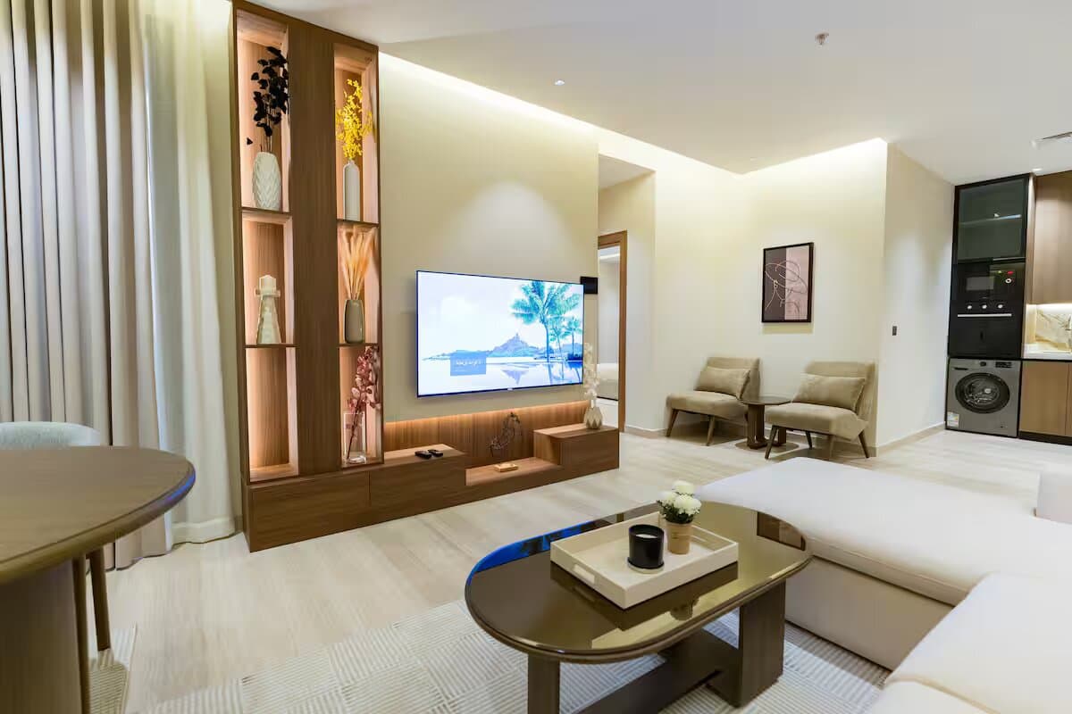 ساتشي - N101 property view