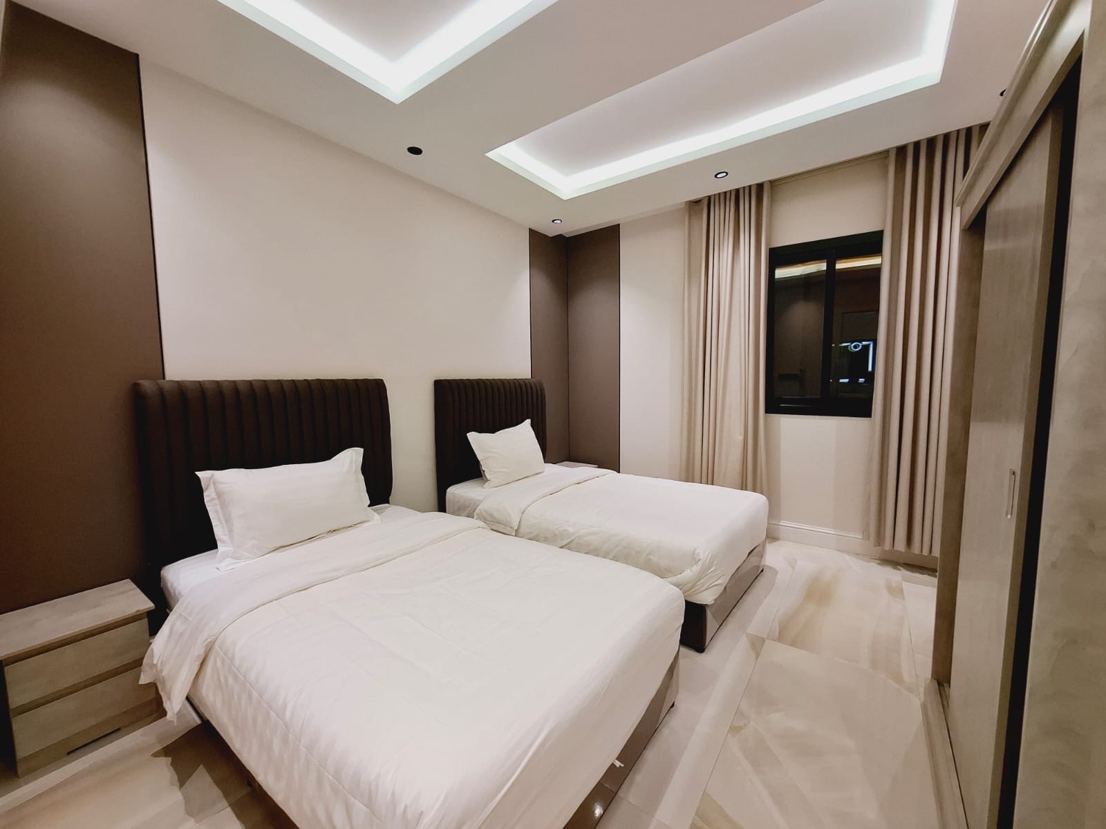 دور ارضي بصاله ومجلس وغرف نوم متميز 6