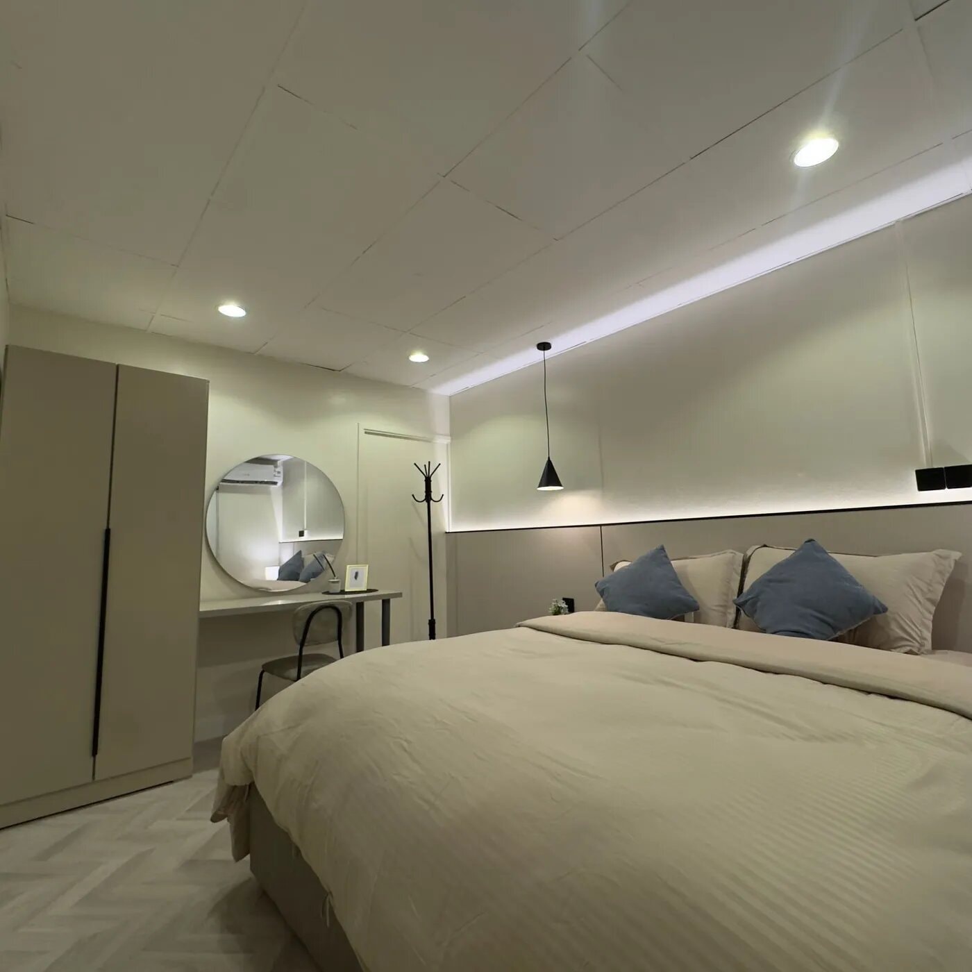 شقة بغرفة نوم وصالة بدخول ذكي 17