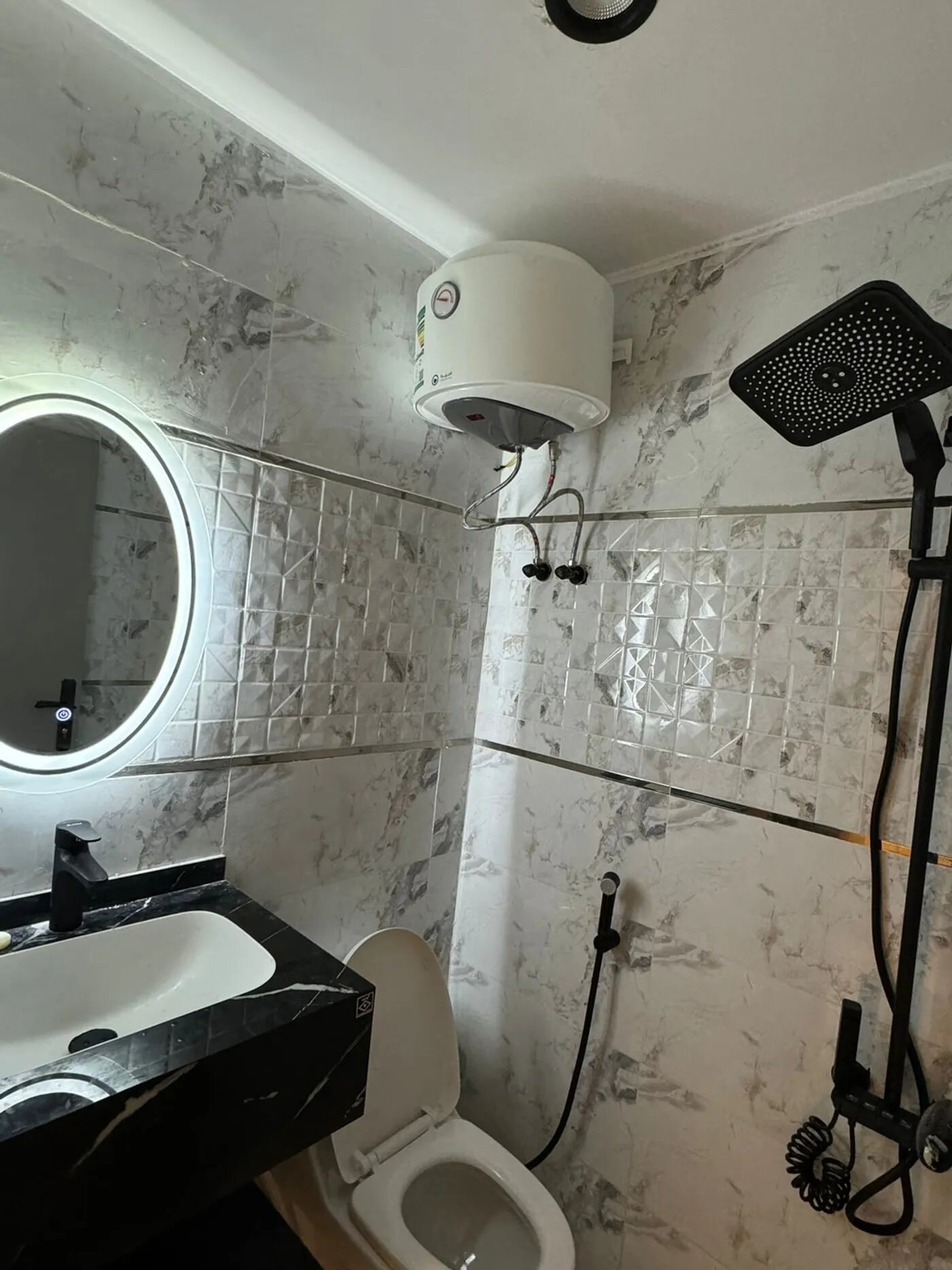 استديو هادئ بدخول ذاتي 3