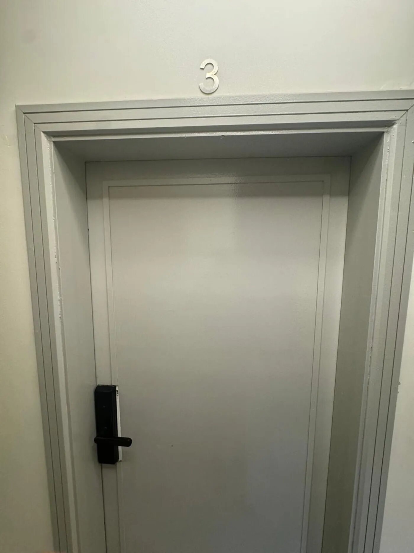 استديو بسرير ماستروجلسة دخول ذكي 9