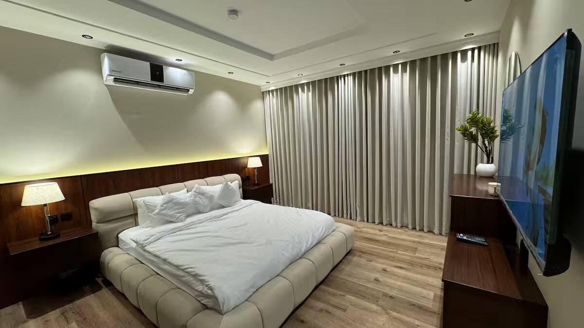 جناح بإطلالة مميزه 8