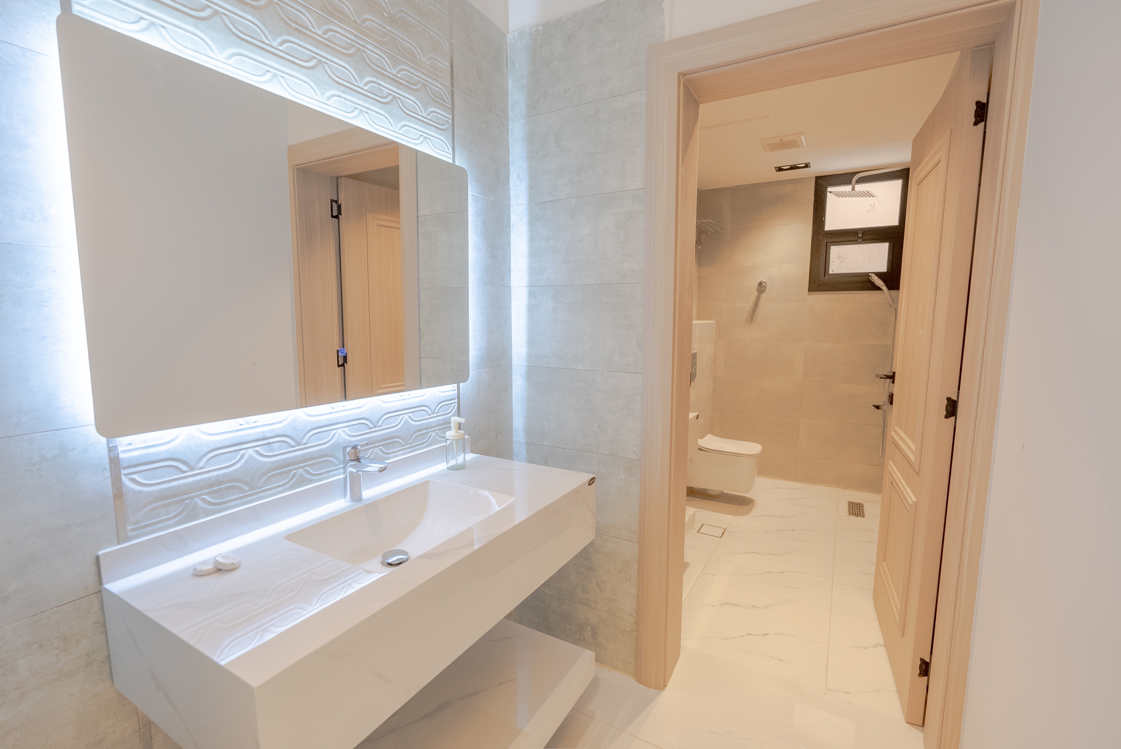 شقة مريحة فاخرة 6