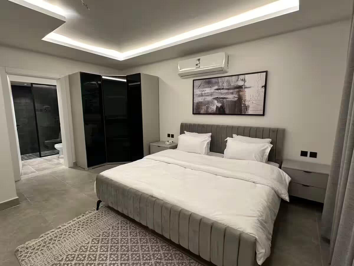 الملقا 3BR شقة R4 5