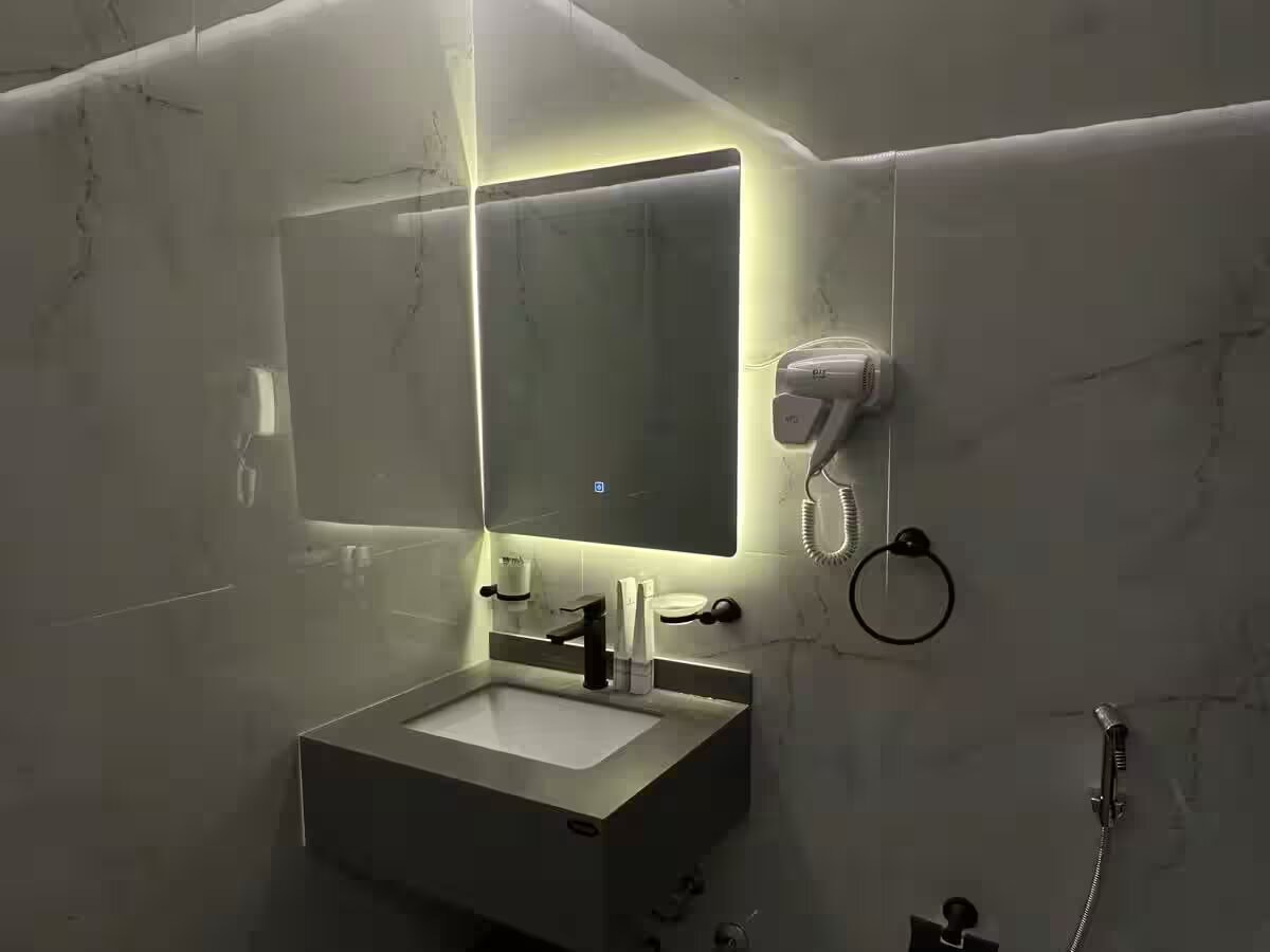 الملقا 3BR شقة R4 10