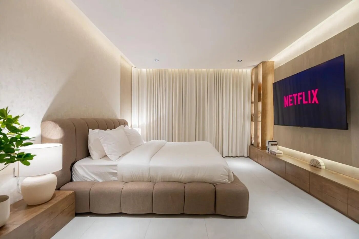 Serene Space Apt, 70 2