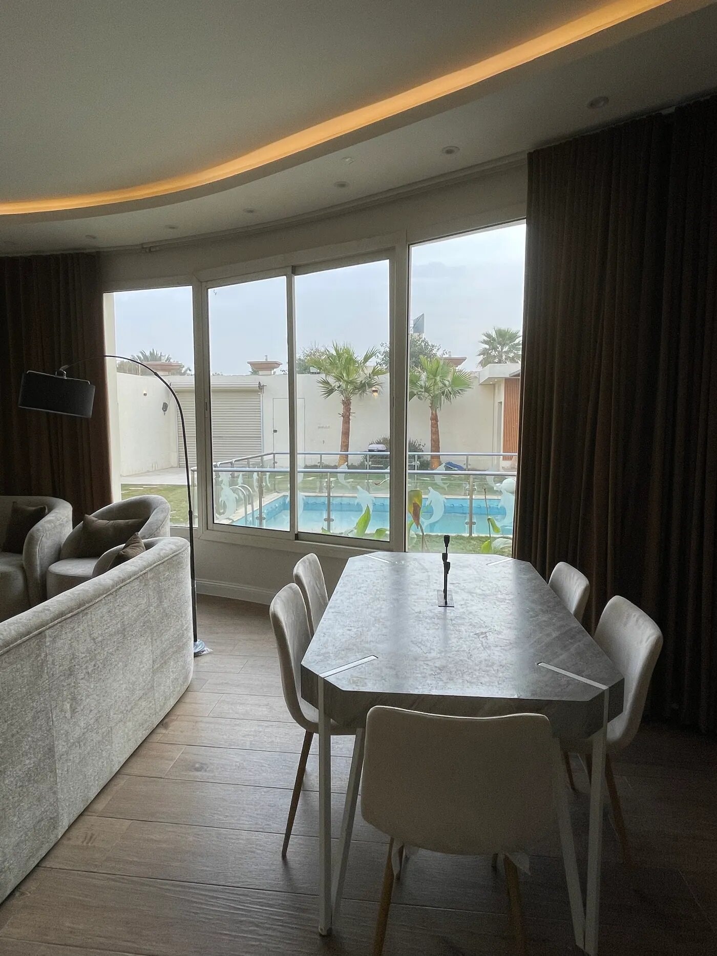 شاليه بمسطح اخضر 7