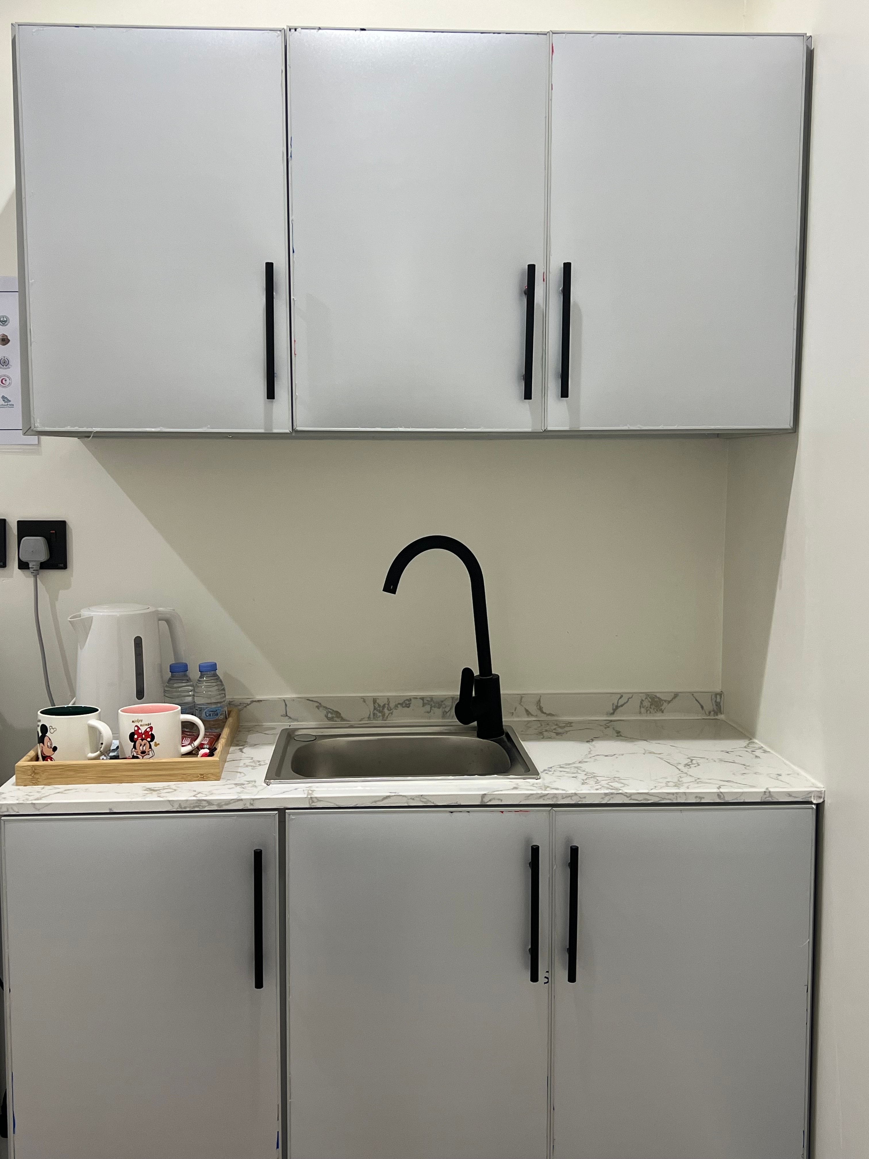 شقة غرفه وصالة مميزة بحي الملقا 8