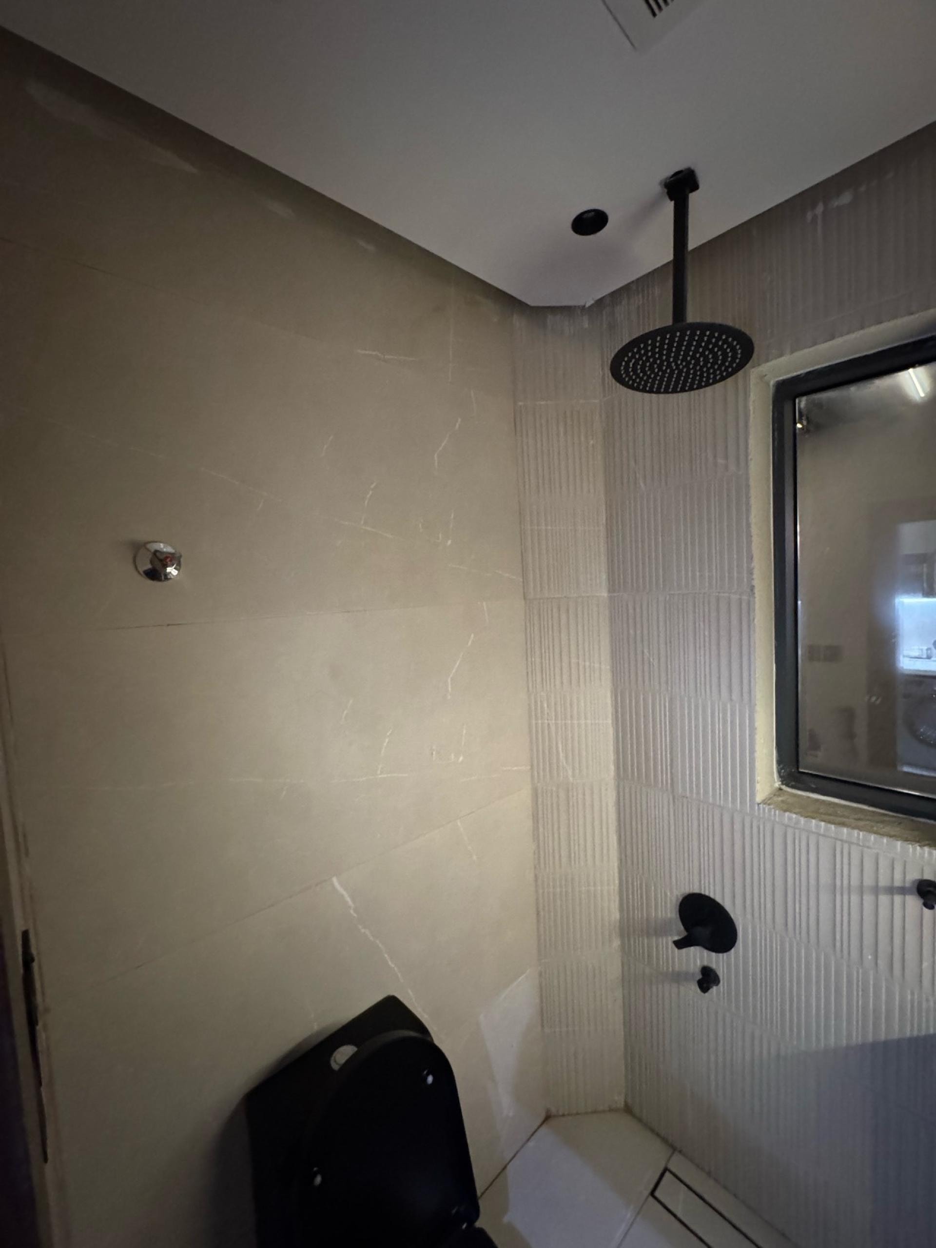 شقه ارضيةغرفه وصاله بمدخل خاص 5