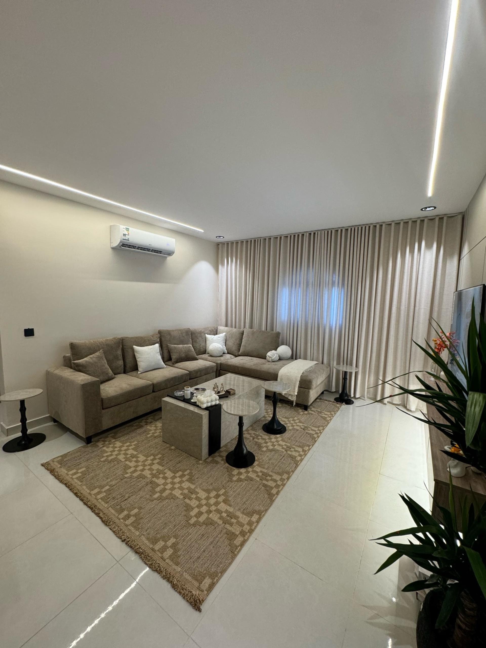 شقة بتصميم حديث وانيق 3