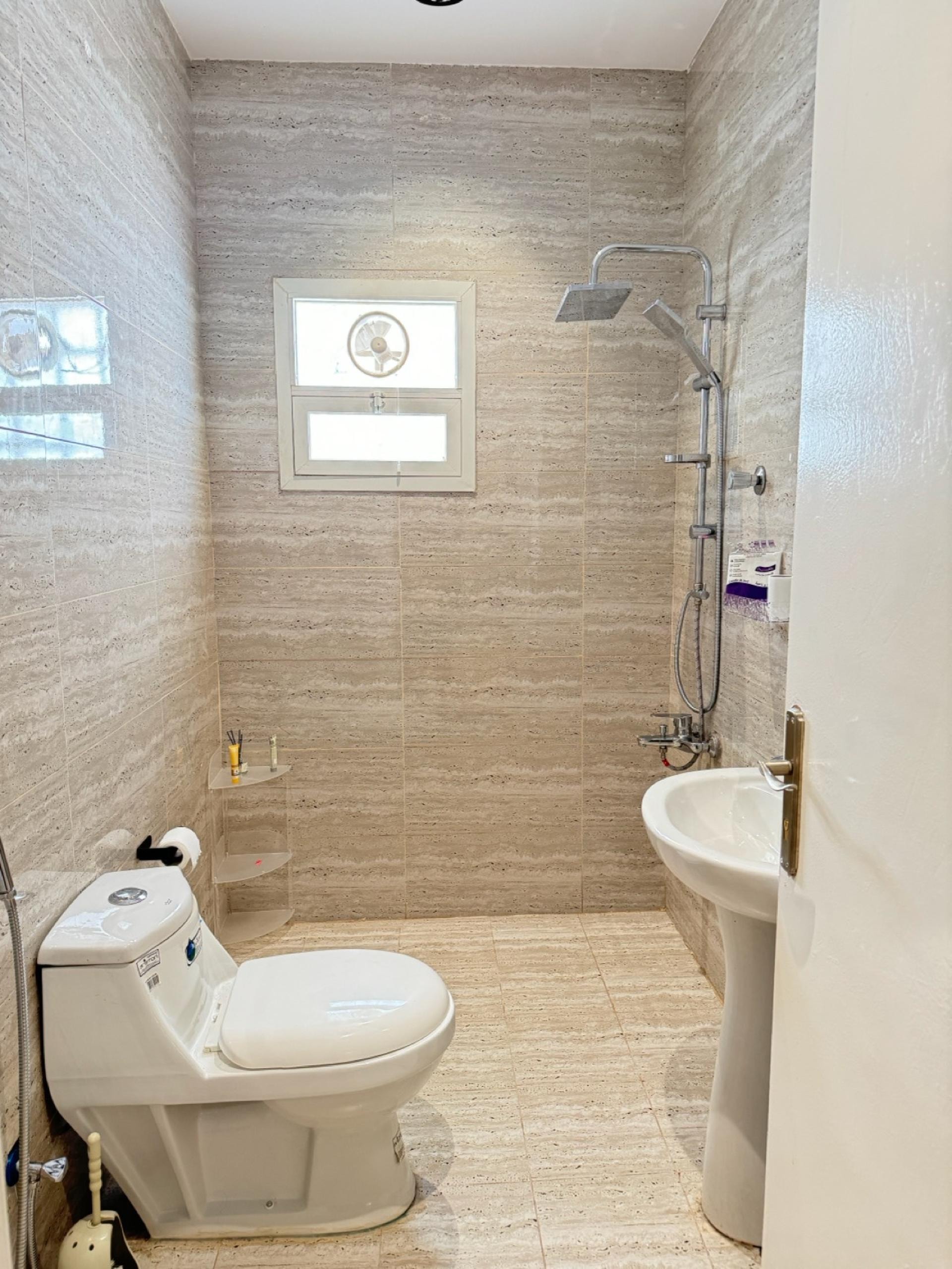 شقة بتصميم حديث وانيق 5