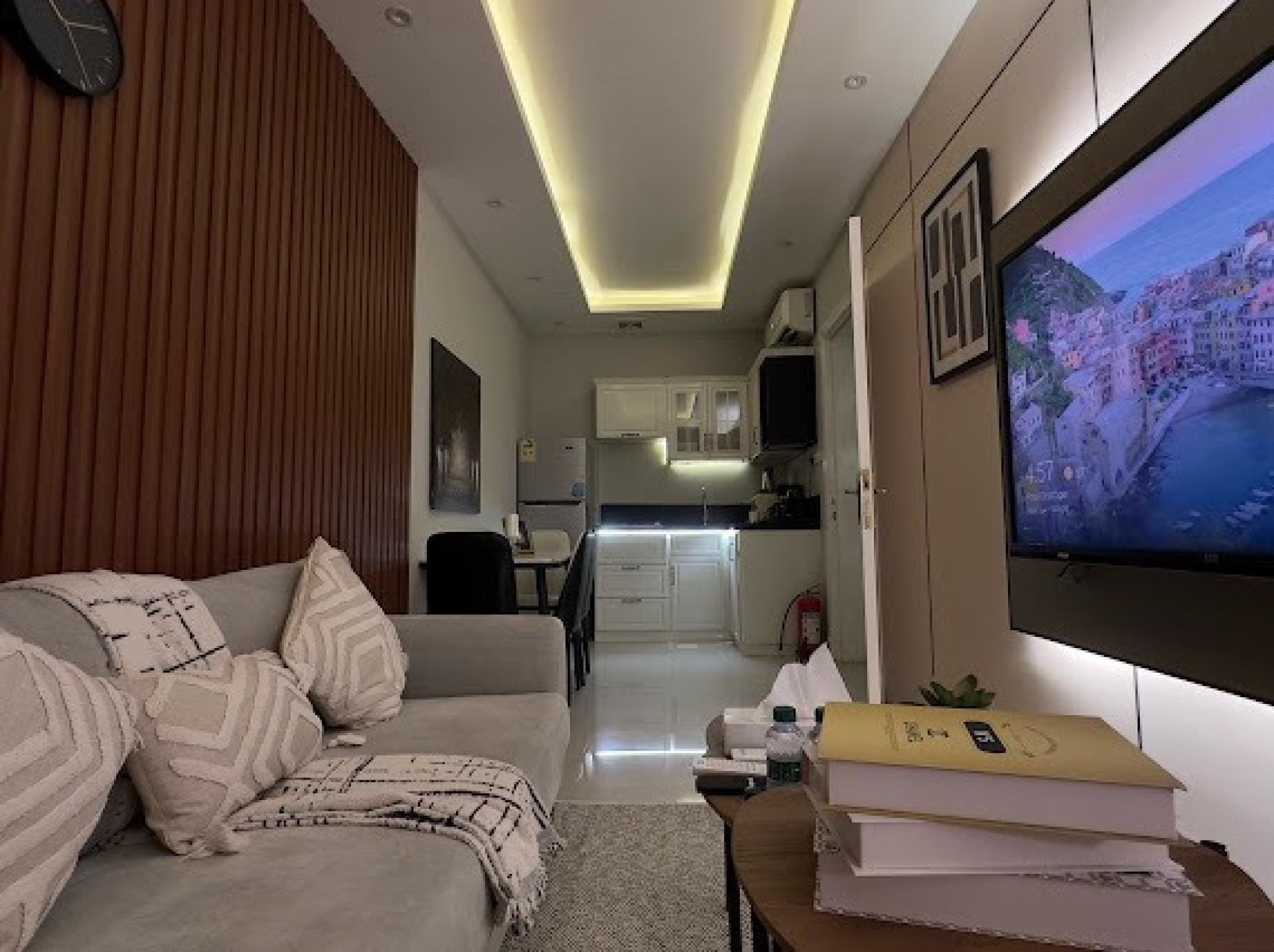 جناح تنفيذي بغرفة وصالة N1B 4