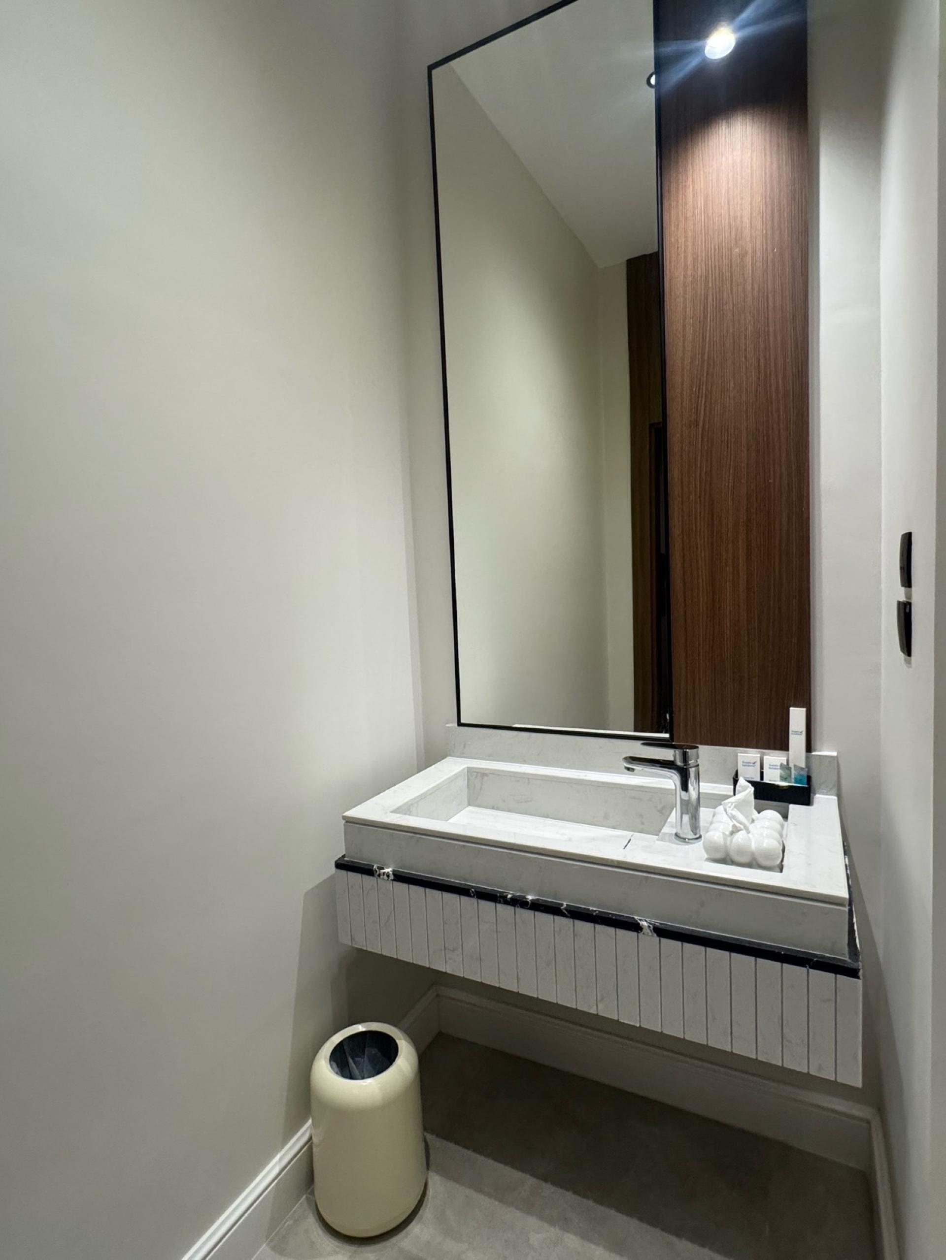 شقة فندقية بغرفة نوم وصالة دخول ذاتي 7