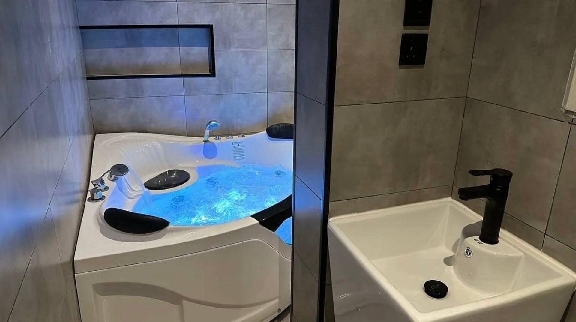 شقة بجاكوزي 10