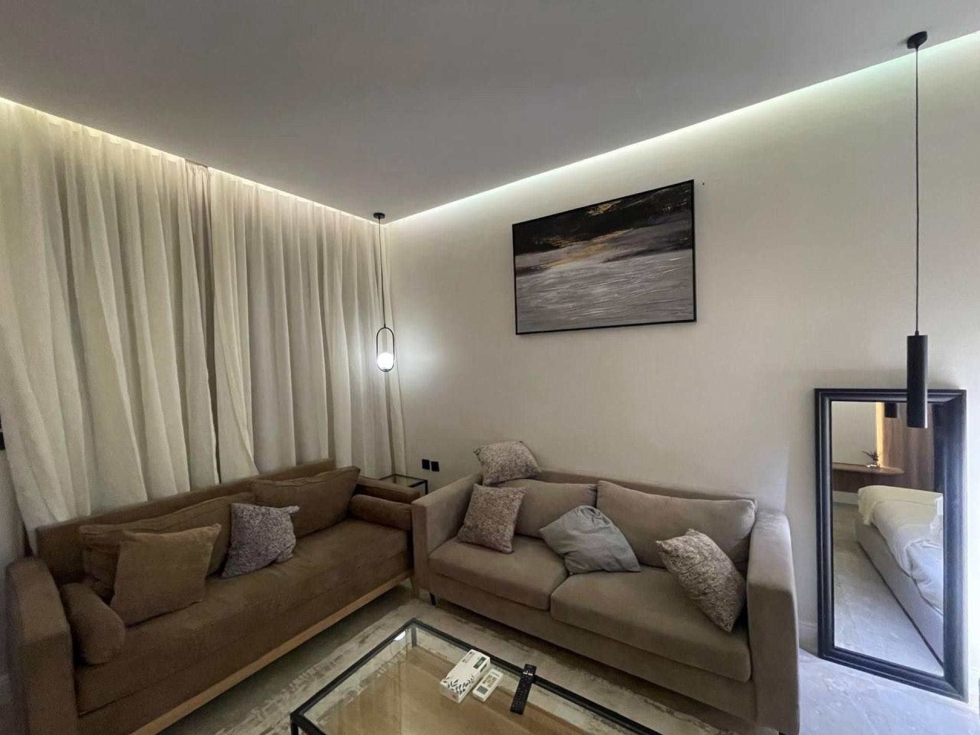 استديو واسع بجاكوزي 2