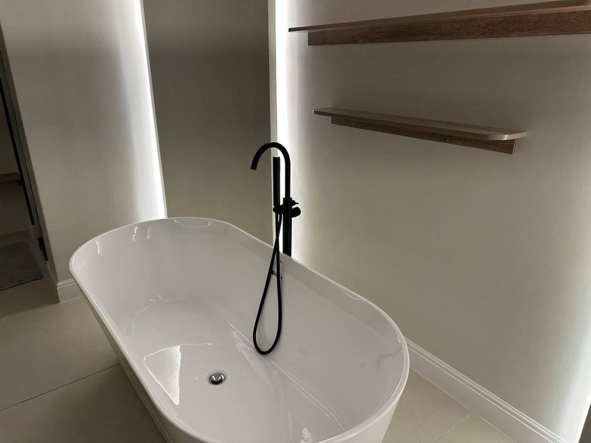 استديو مع بانيو 6