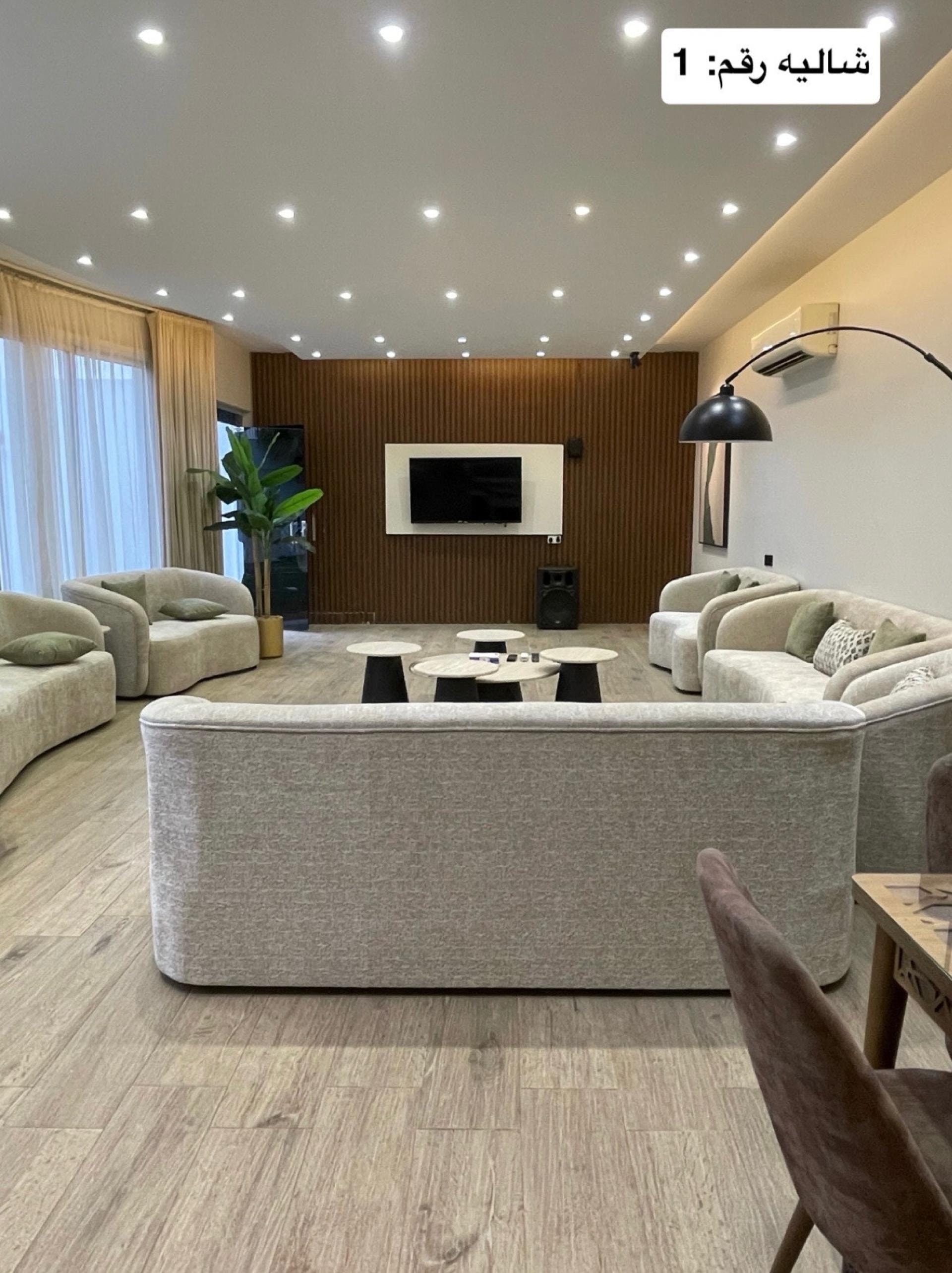 شاليه مودرن بمسبح 9