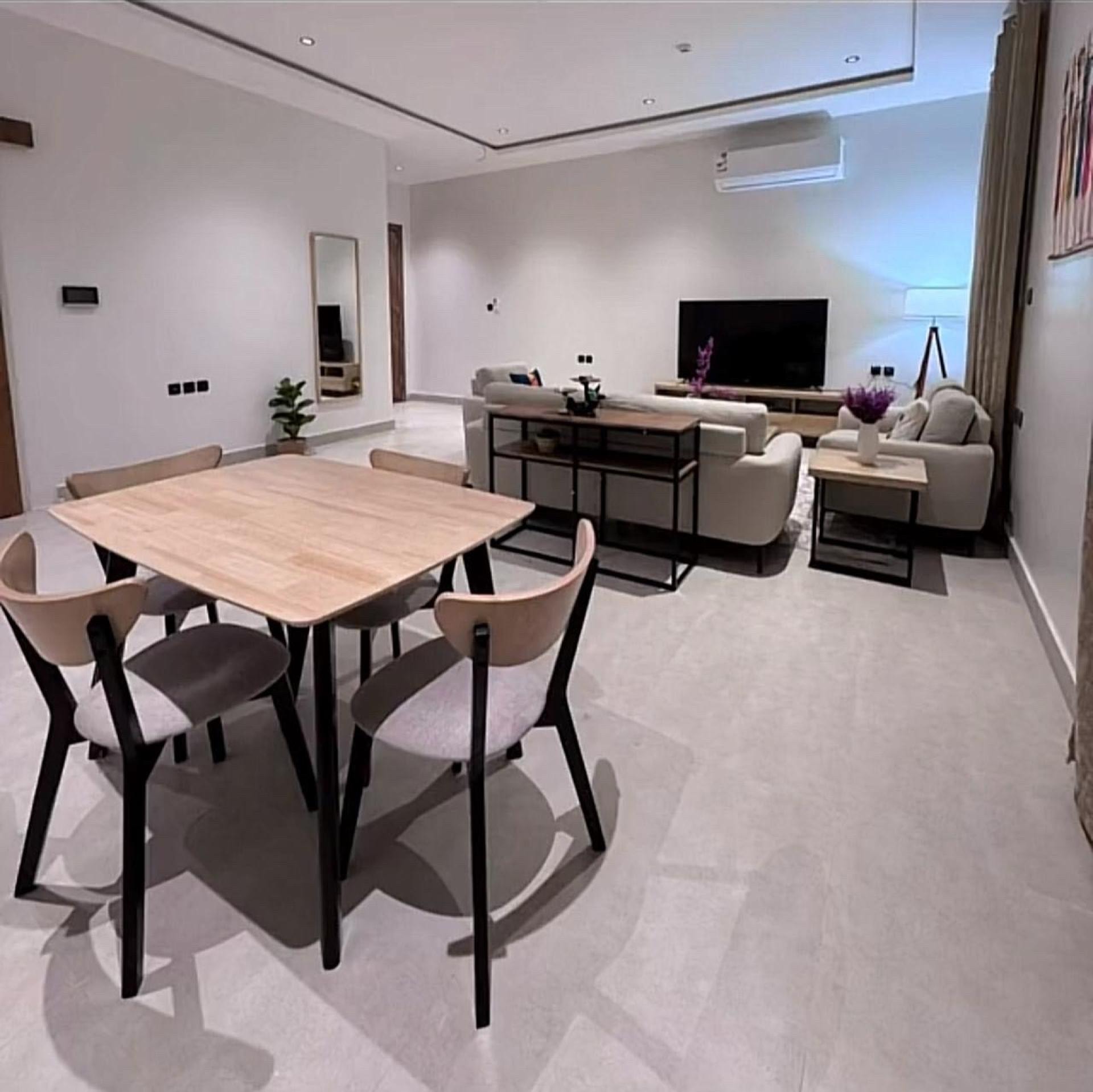 شقة واسعة وأنيقة 3 غرف 4