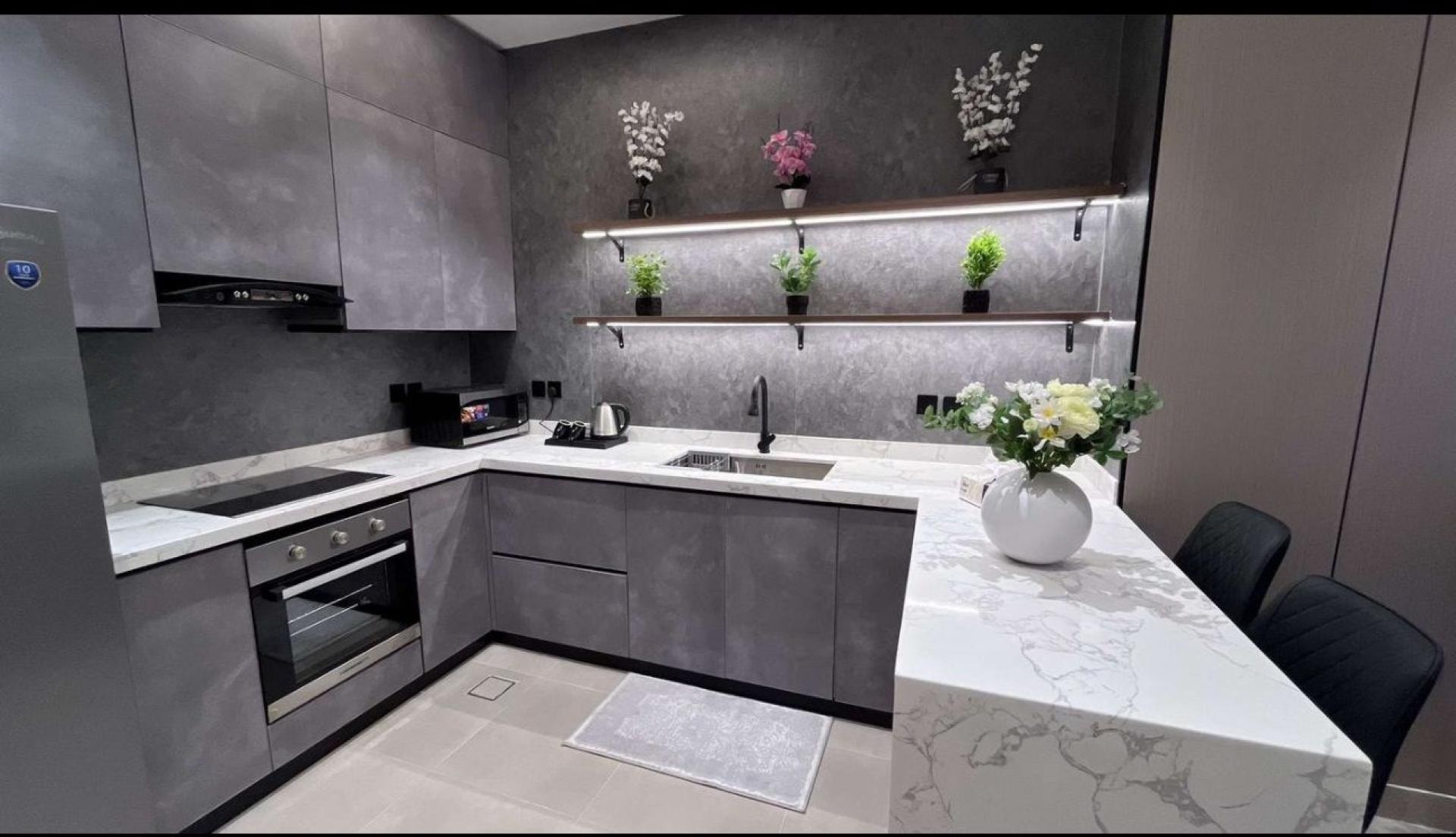 استديو واسع و انيق 6