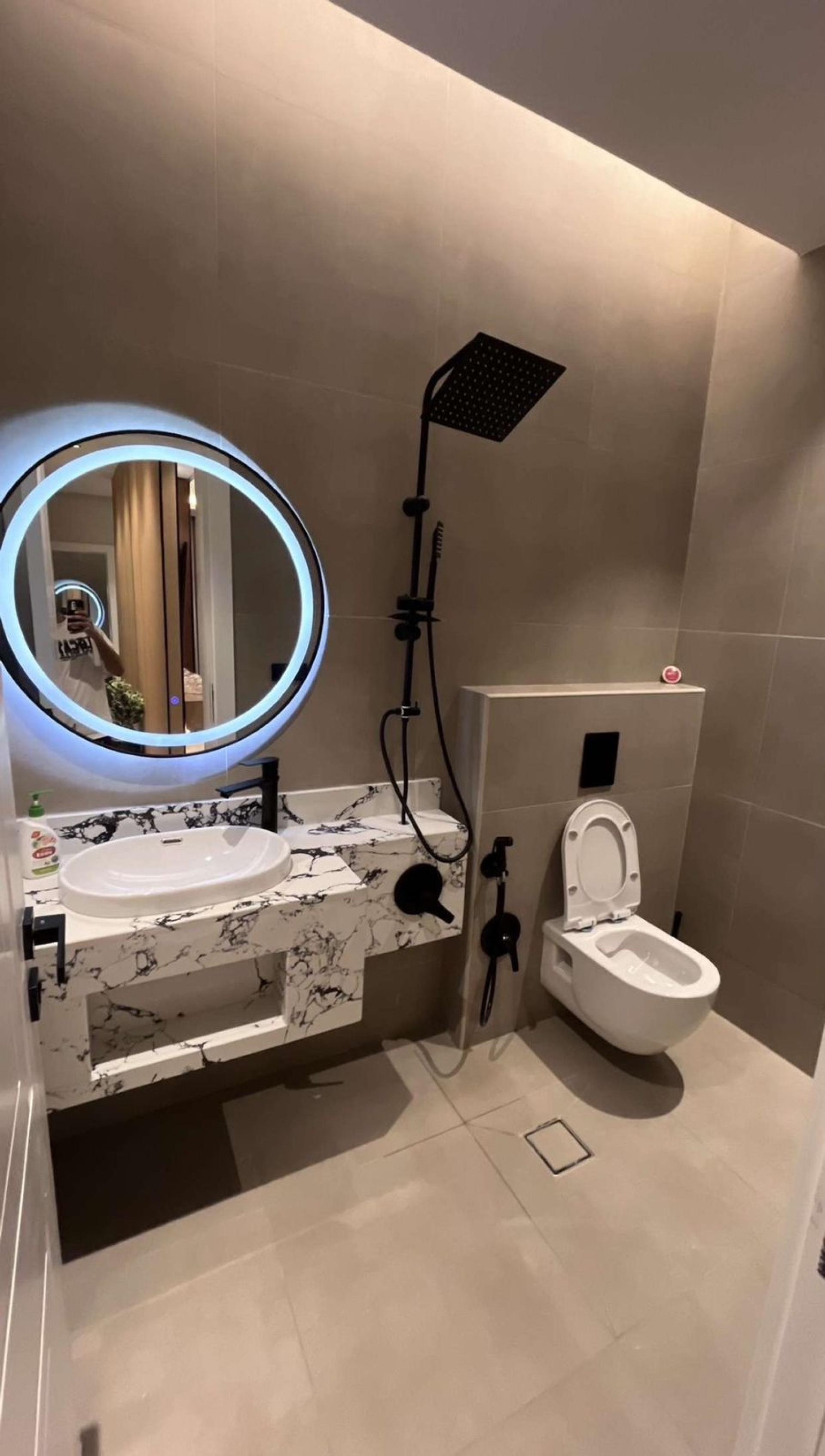 استديو واسع و انيق 8