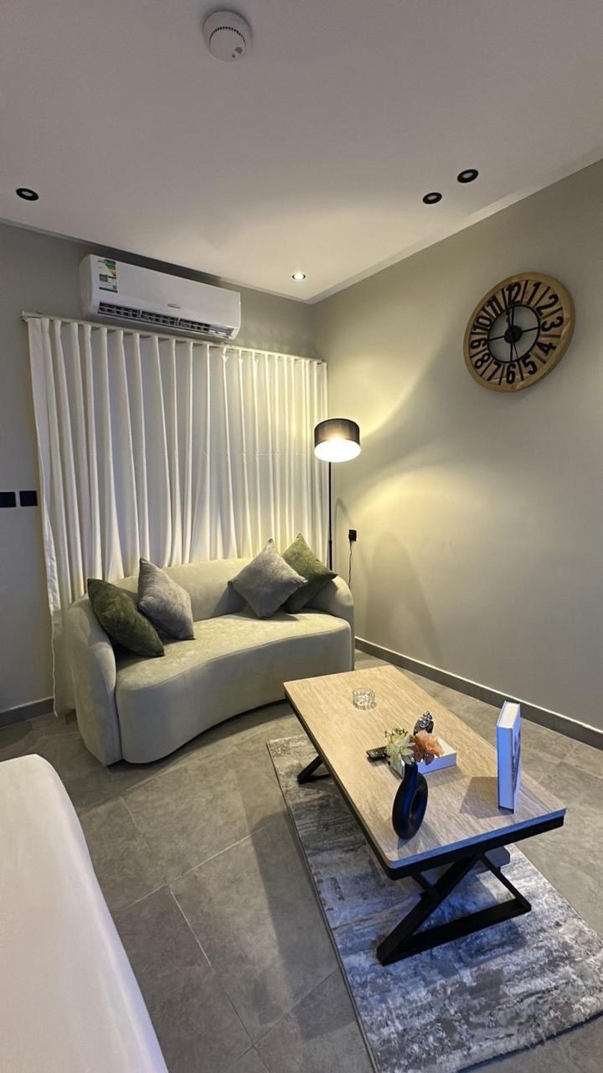 استديو فاخر بدخول ذكي وسرير ماستر 30 5