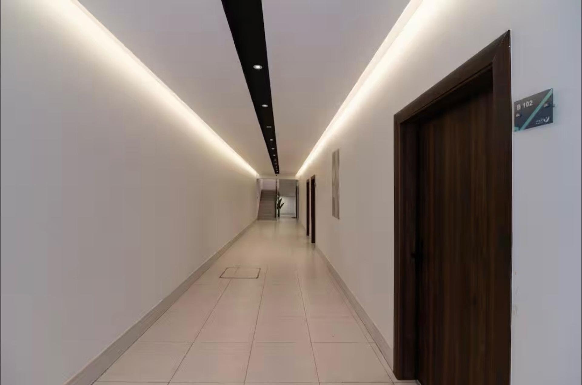 استديو اقتصادي فاخر دخول ذاتي 10