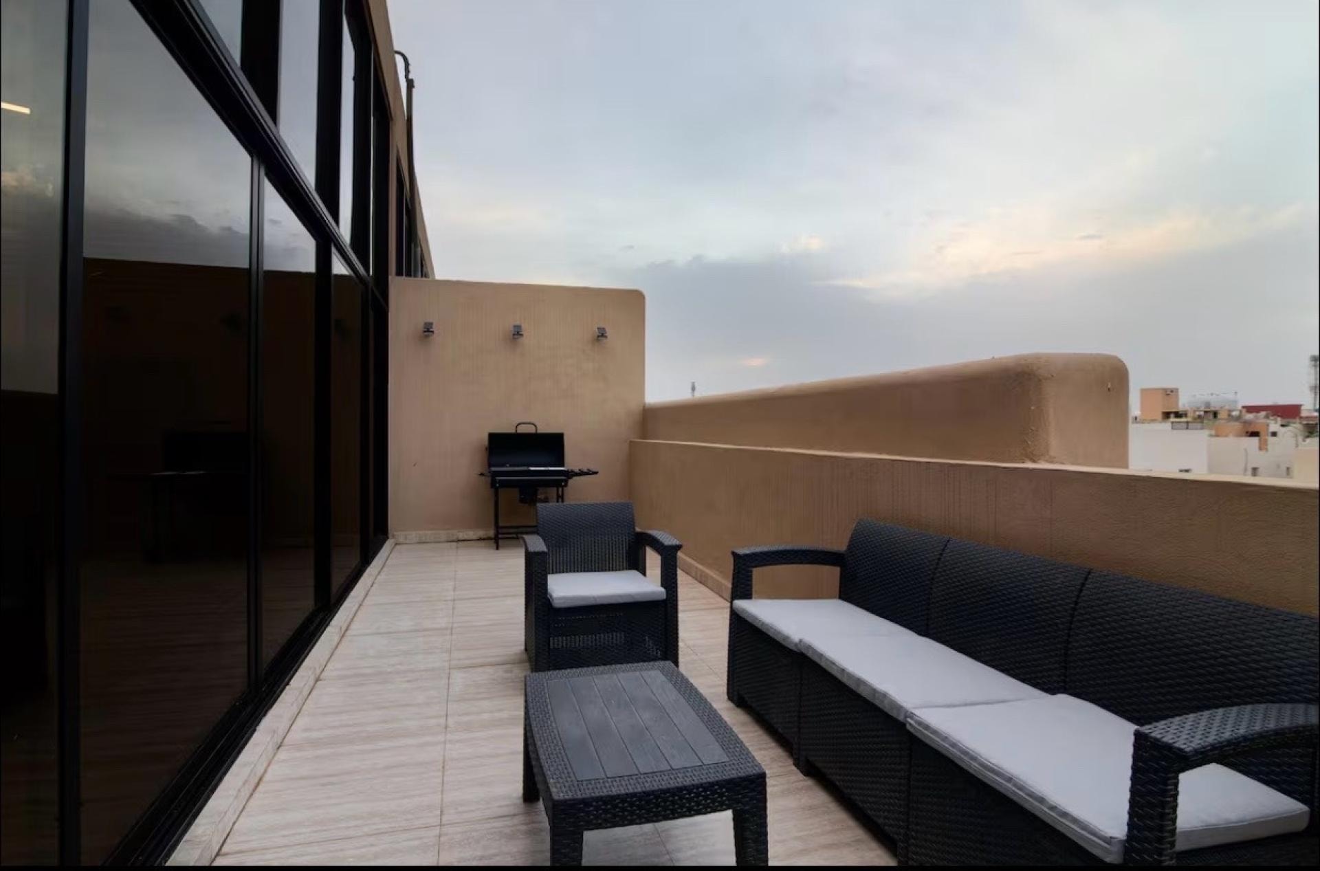 بنتهاوس فاخر بدورين سينما وبلياردو وجلسة 10