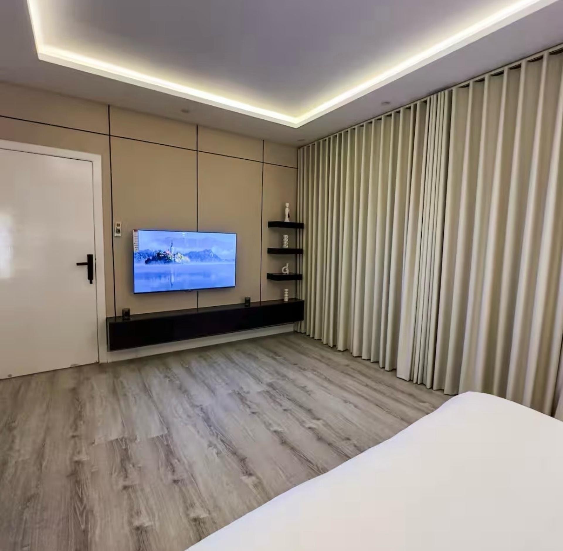 شقة مودرن بإطلالة على البوليفارد 7