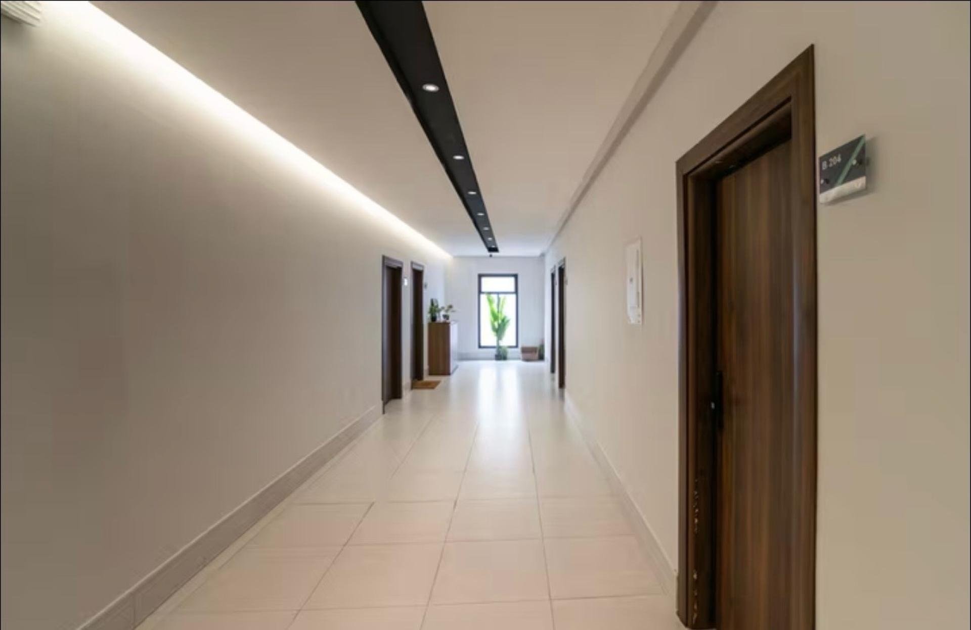 شقة مودرن غرفة وصالة أنيقة دخول ذاتي 11