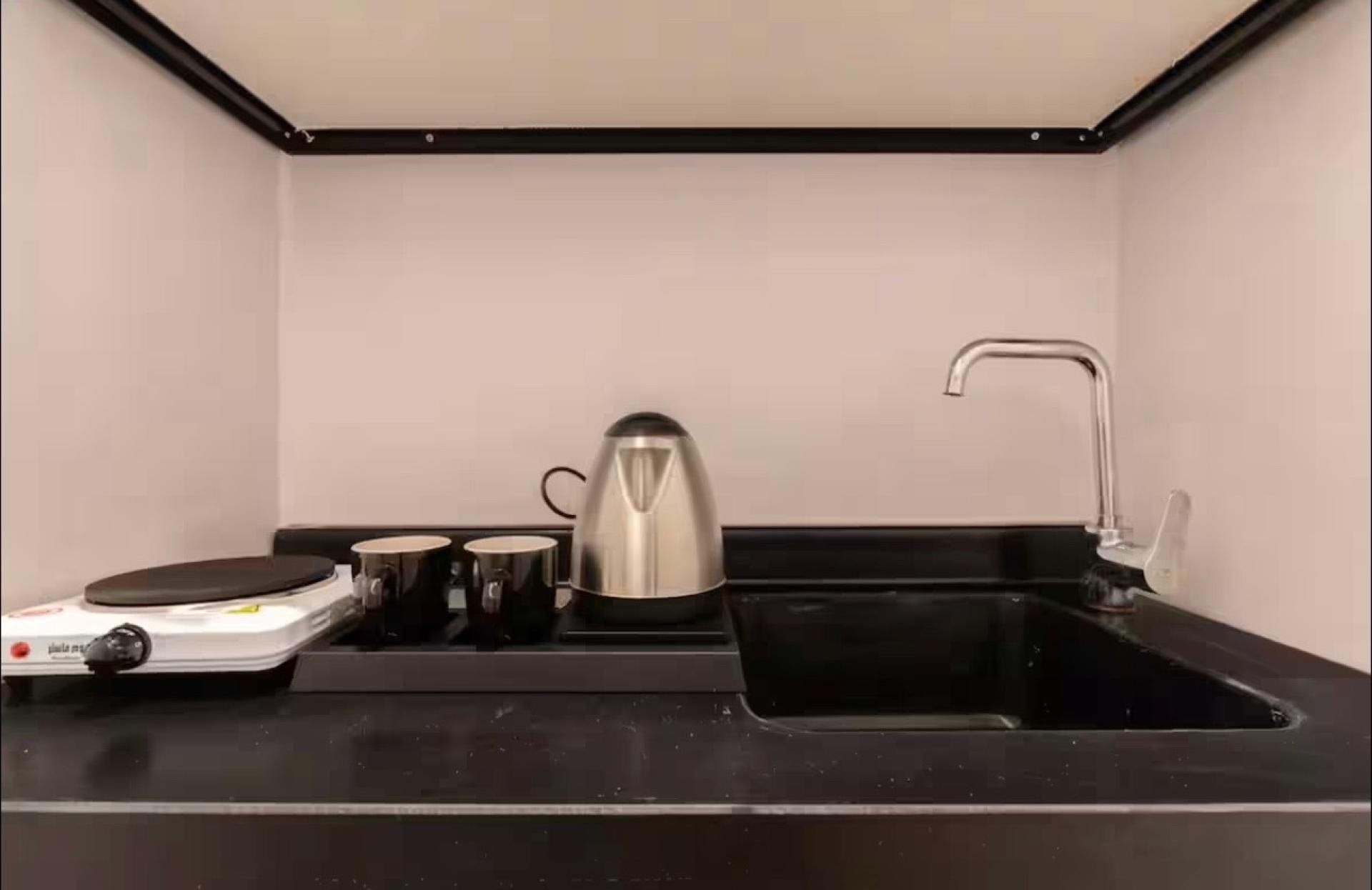 استديو اقتصادي مودرون 8