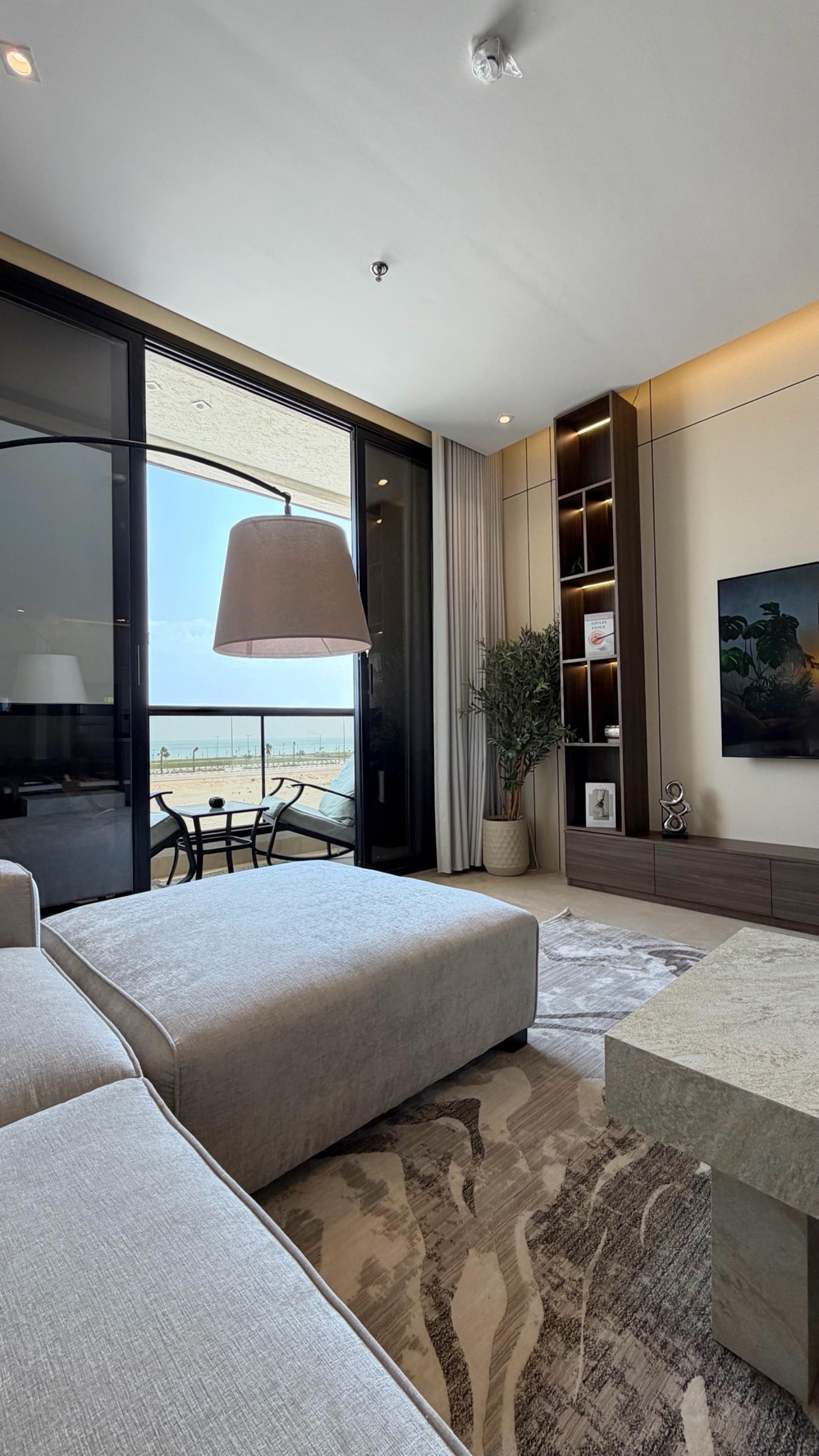 Panoramic Elegant Seaview 2BR Balcony 3