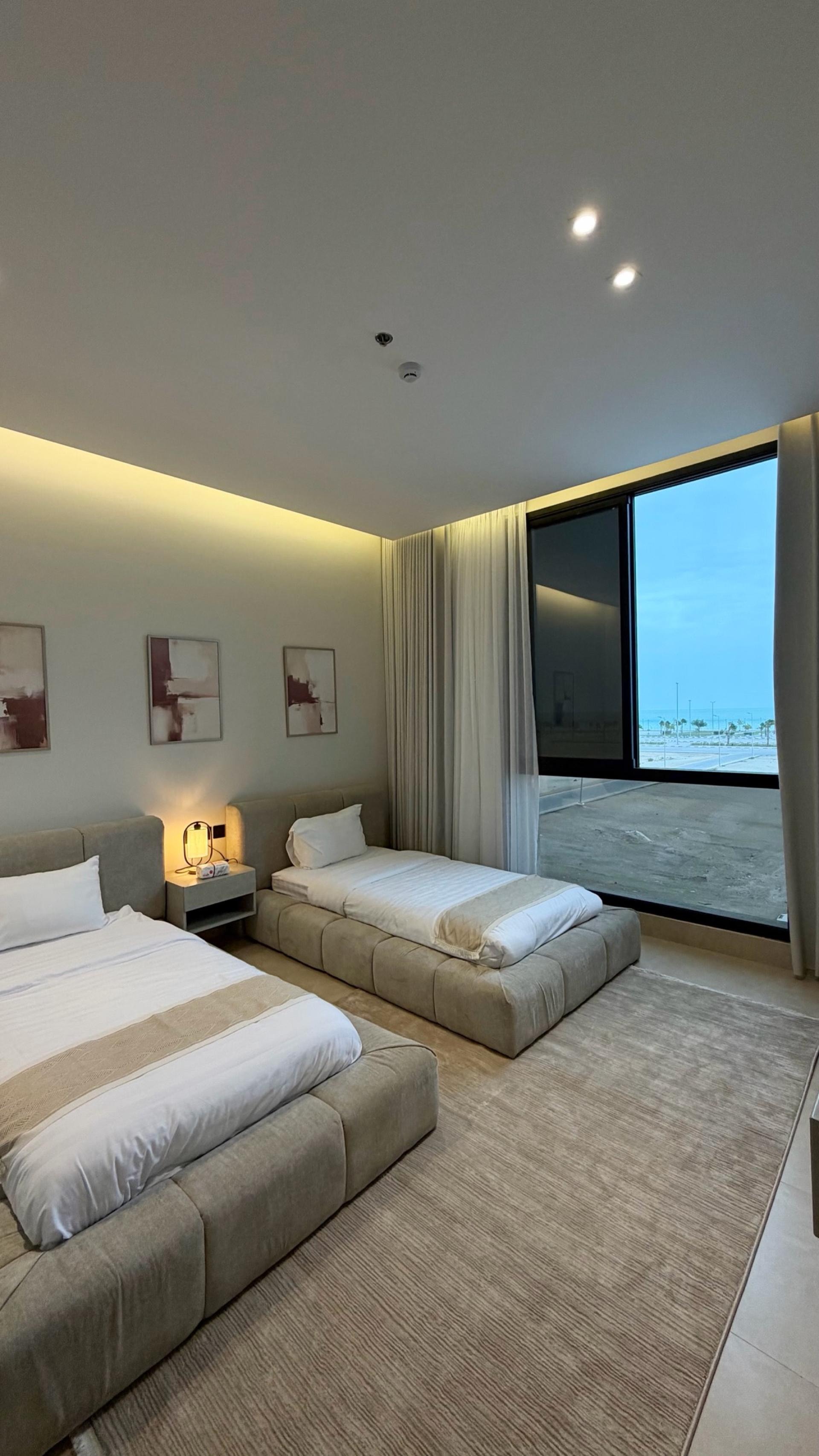 Panoramic Elegant Seaview 2BR Balcony 7