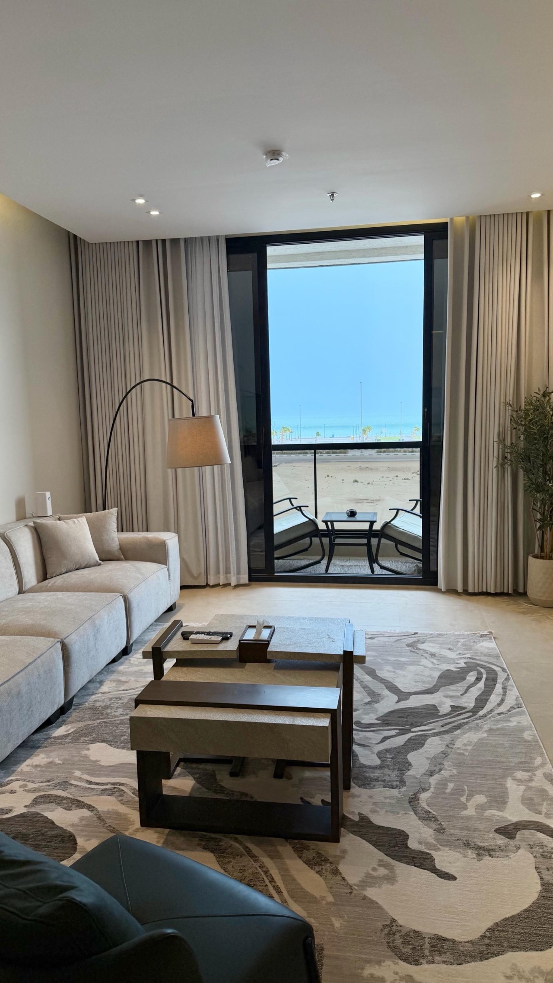 Panoramic Elegant Seaview 2BR Balcony 9