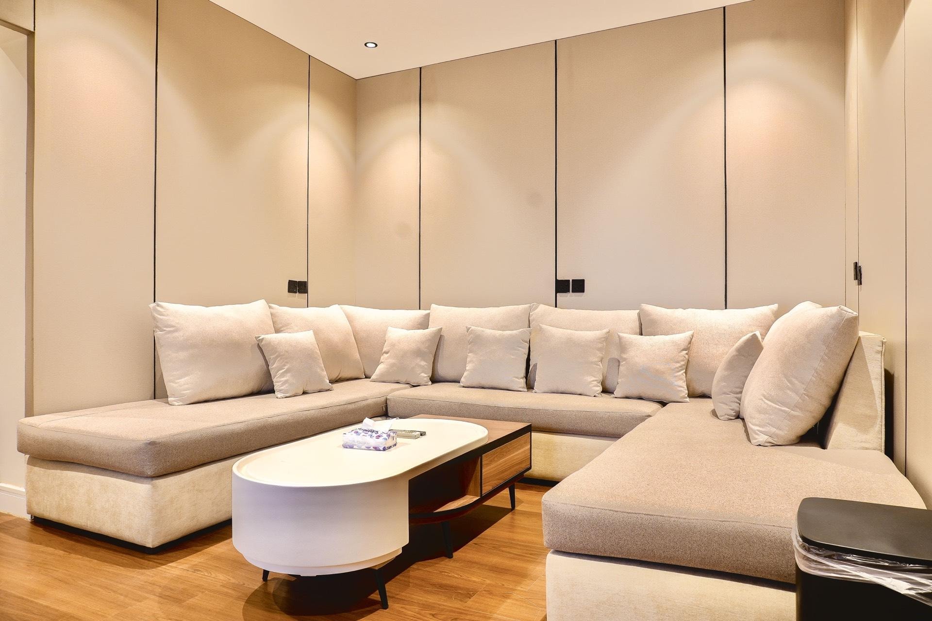 Executive Suite Private Entrance 2