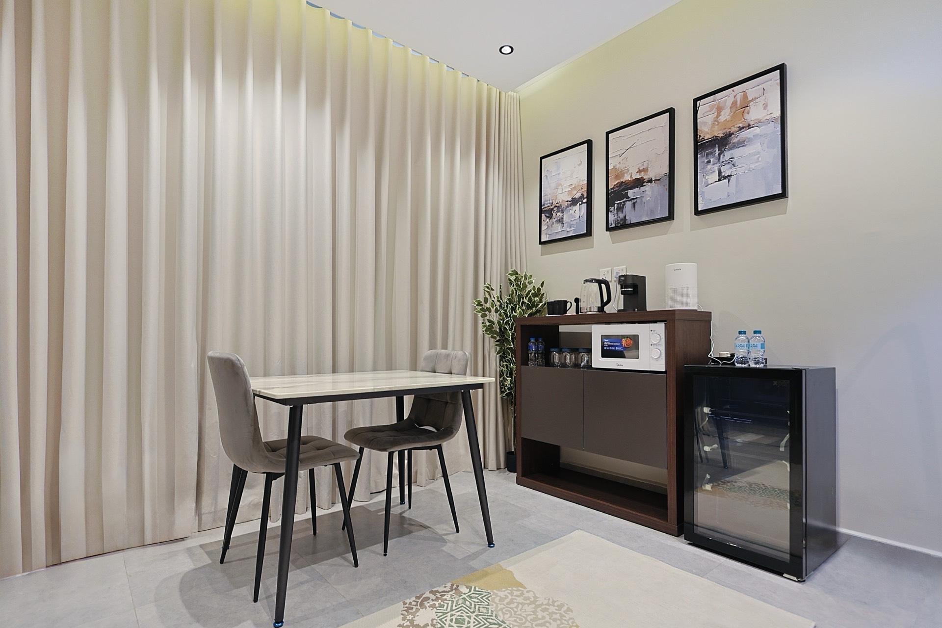 شقه بجلسه خارجيه, حي الازدهار, Riyadh 8