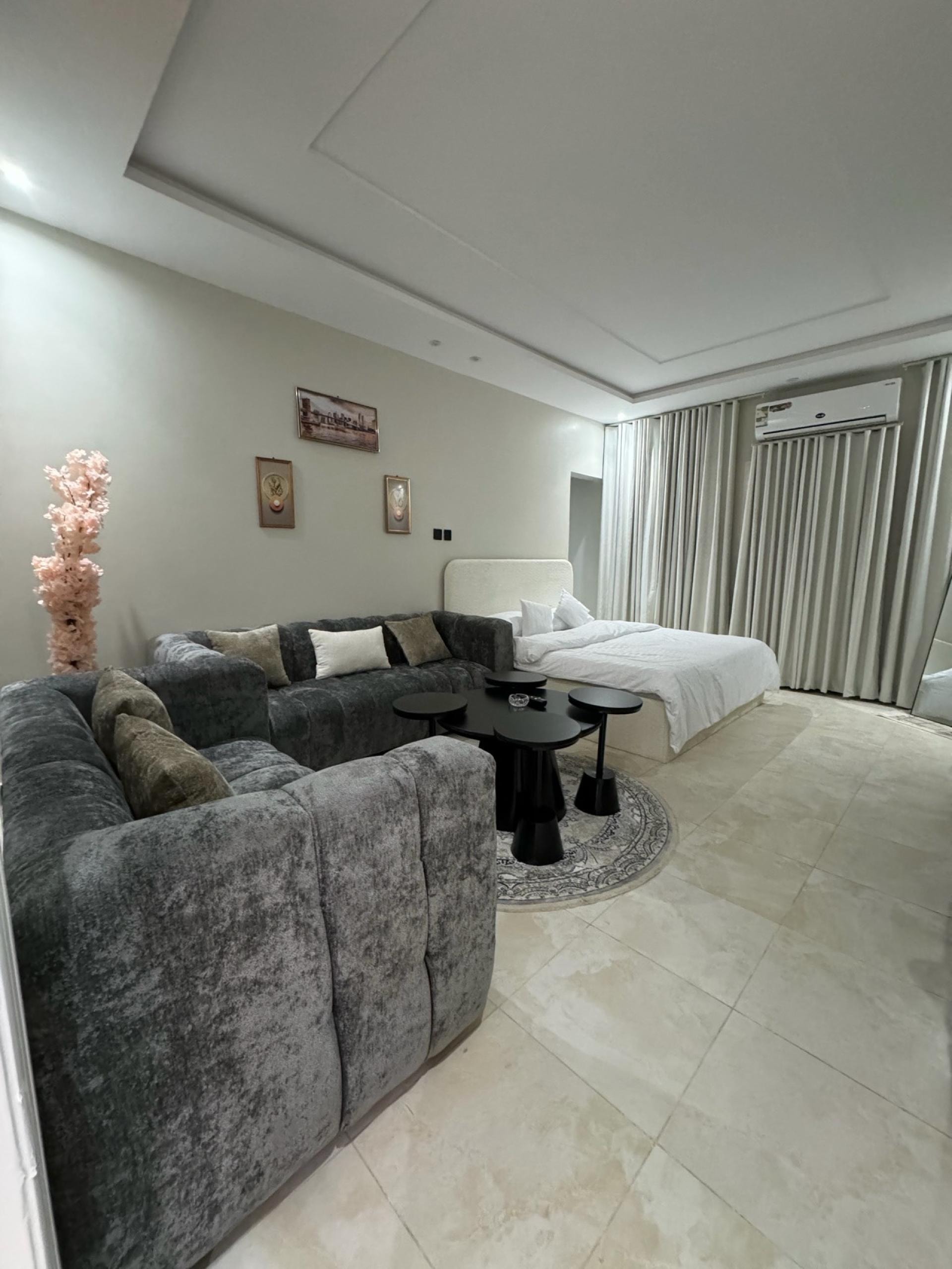 استديو مميز واسع دخول ذاتي, حي اليرموك, الرياض 2