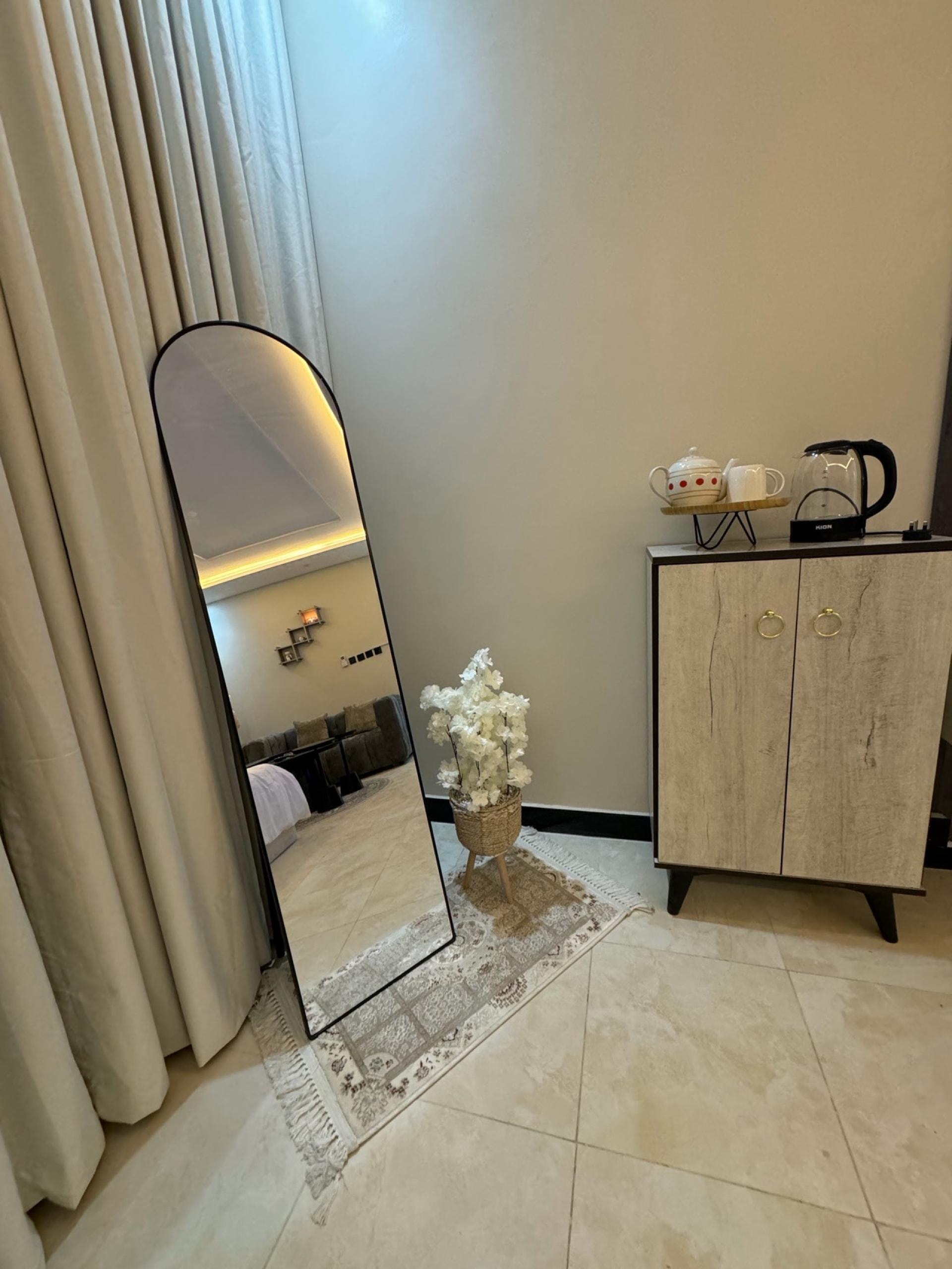 استديو مميز واسع دخول ذاتي, حي اليرموك, الرياض 7