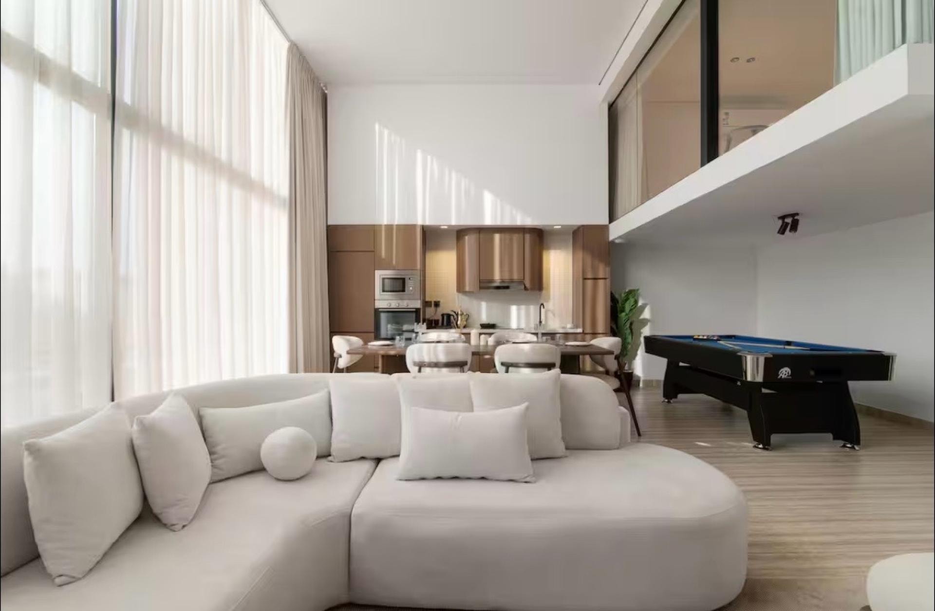 بنتهاوس فاخر بدورين سينما وبلياردو وجلسة 1