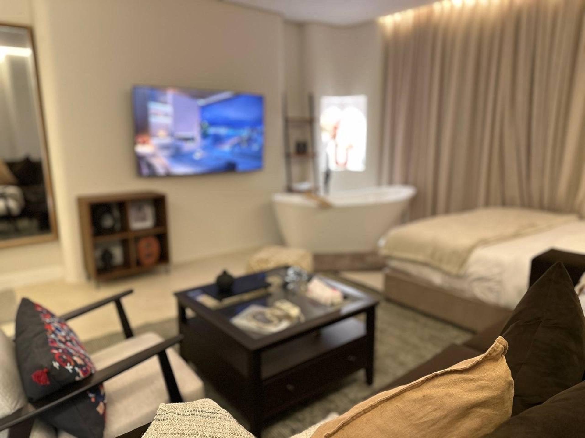 استديو واسع 1