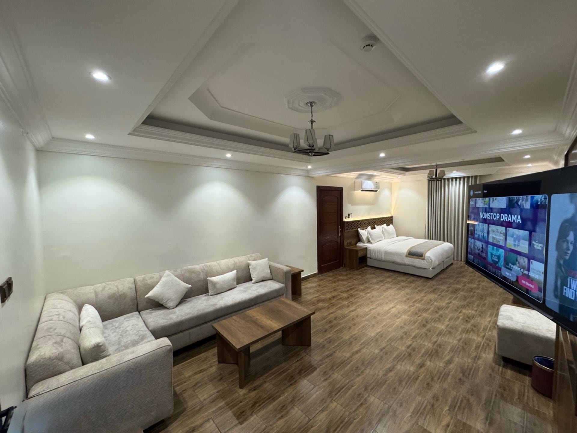 استديو ماجد 210, حي الحمراء, Jeddah 1