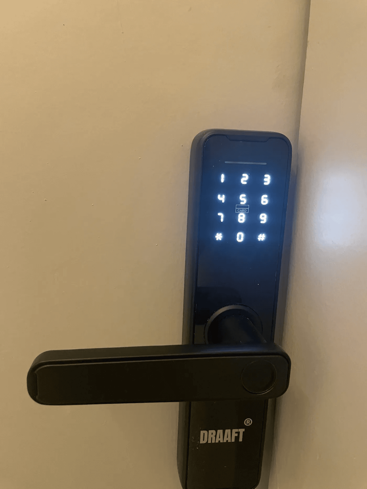 استديو بتصميم انيق ودخول ذاتي 5