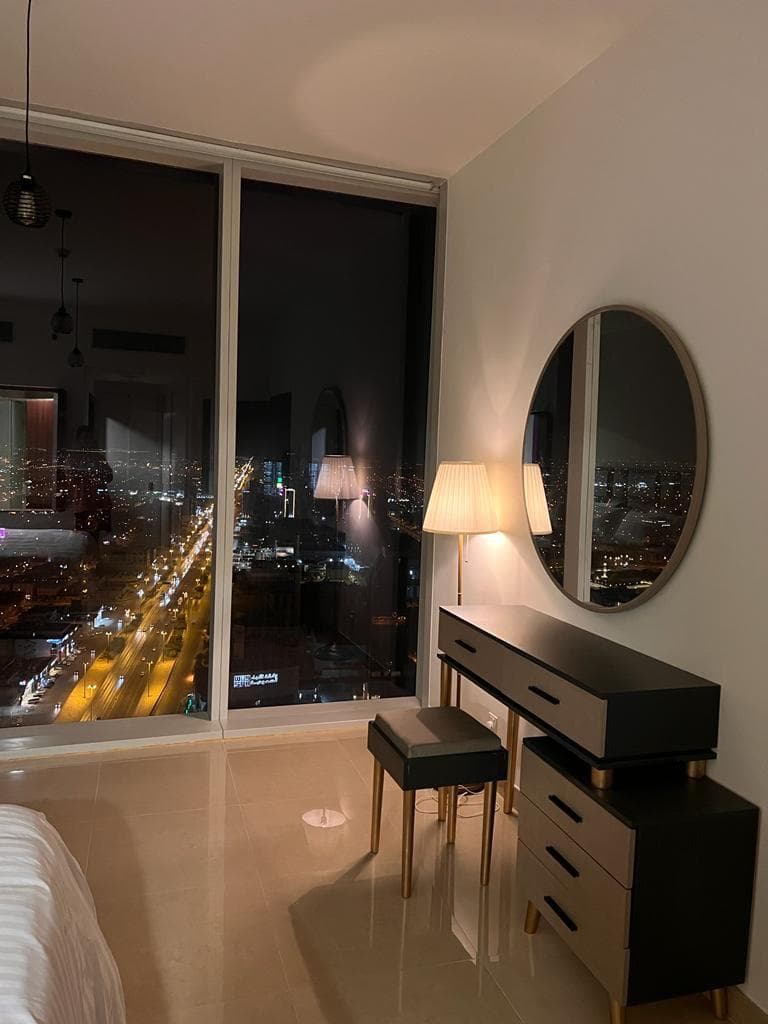 شقة فاخرة في برج مميز 10