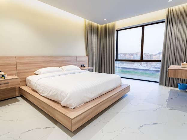 شقه ببلكونه مطله على البحر 4