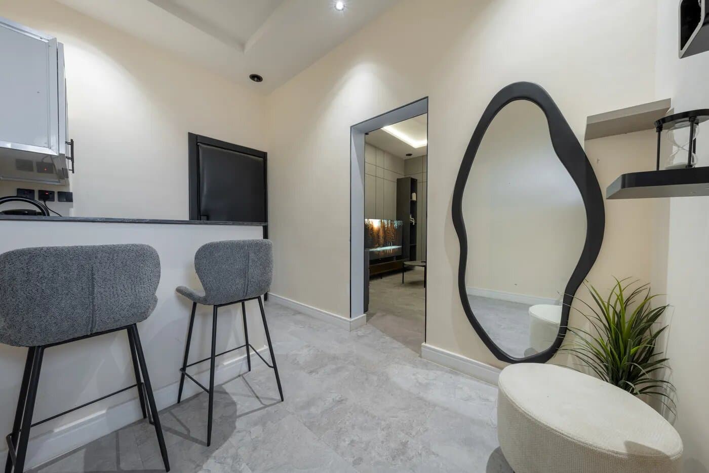 استديو هادئ بسريرماستر بدخول ذكي 8