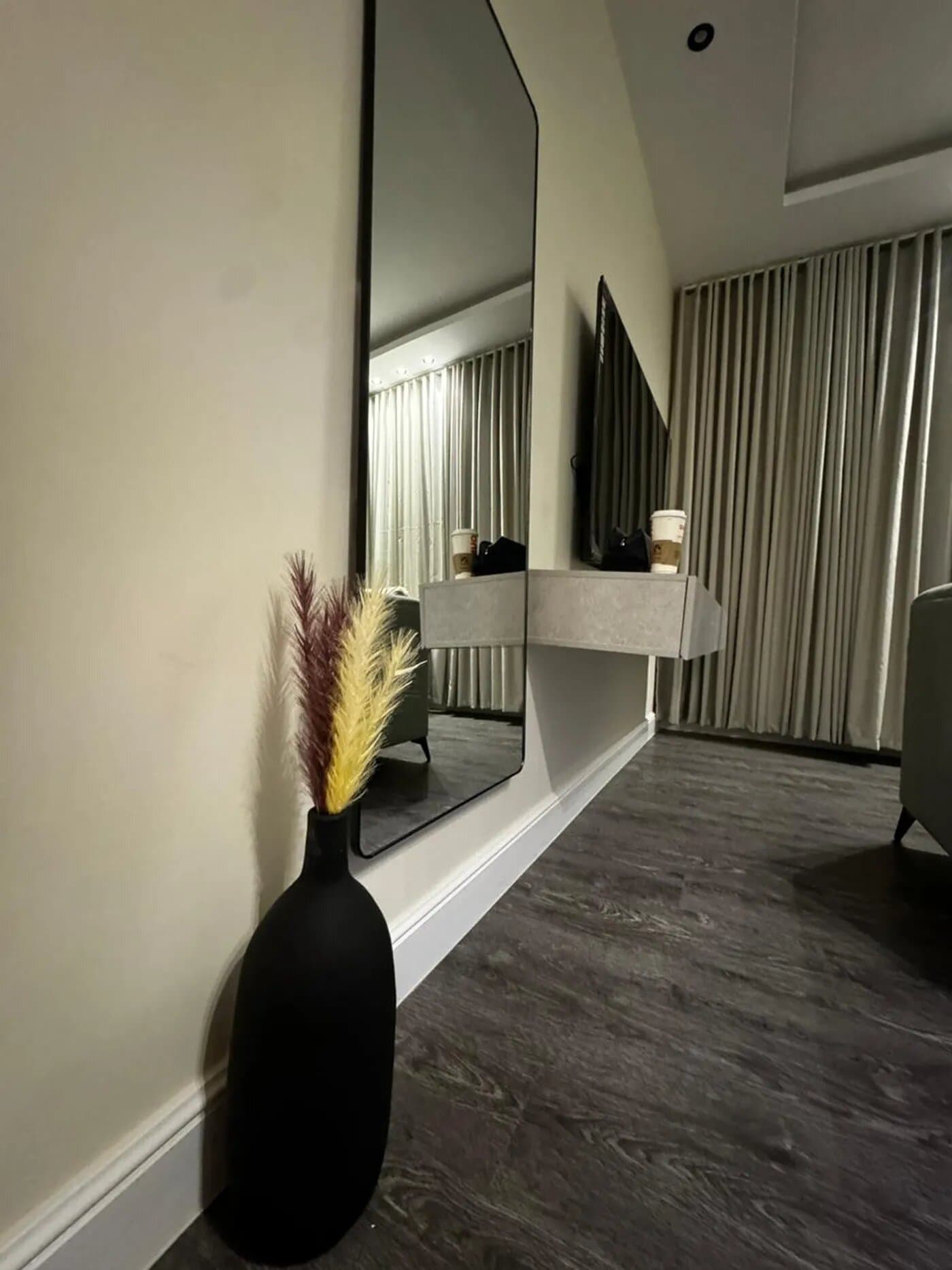 شقة بصالة وغرفة نوم دخول ذاتي 2