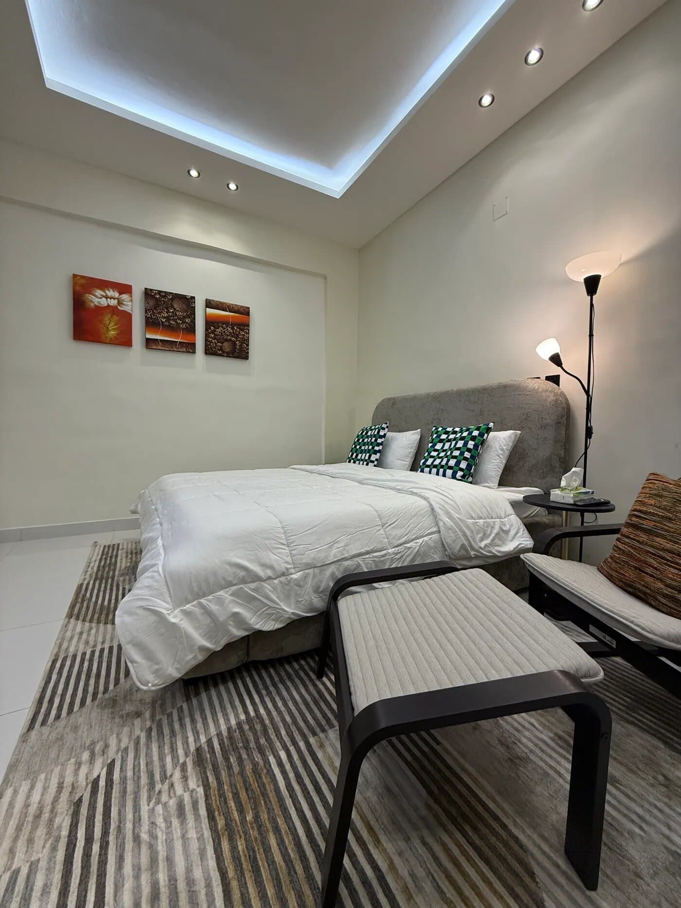 استديو هادئ بدخول ذاتي 3