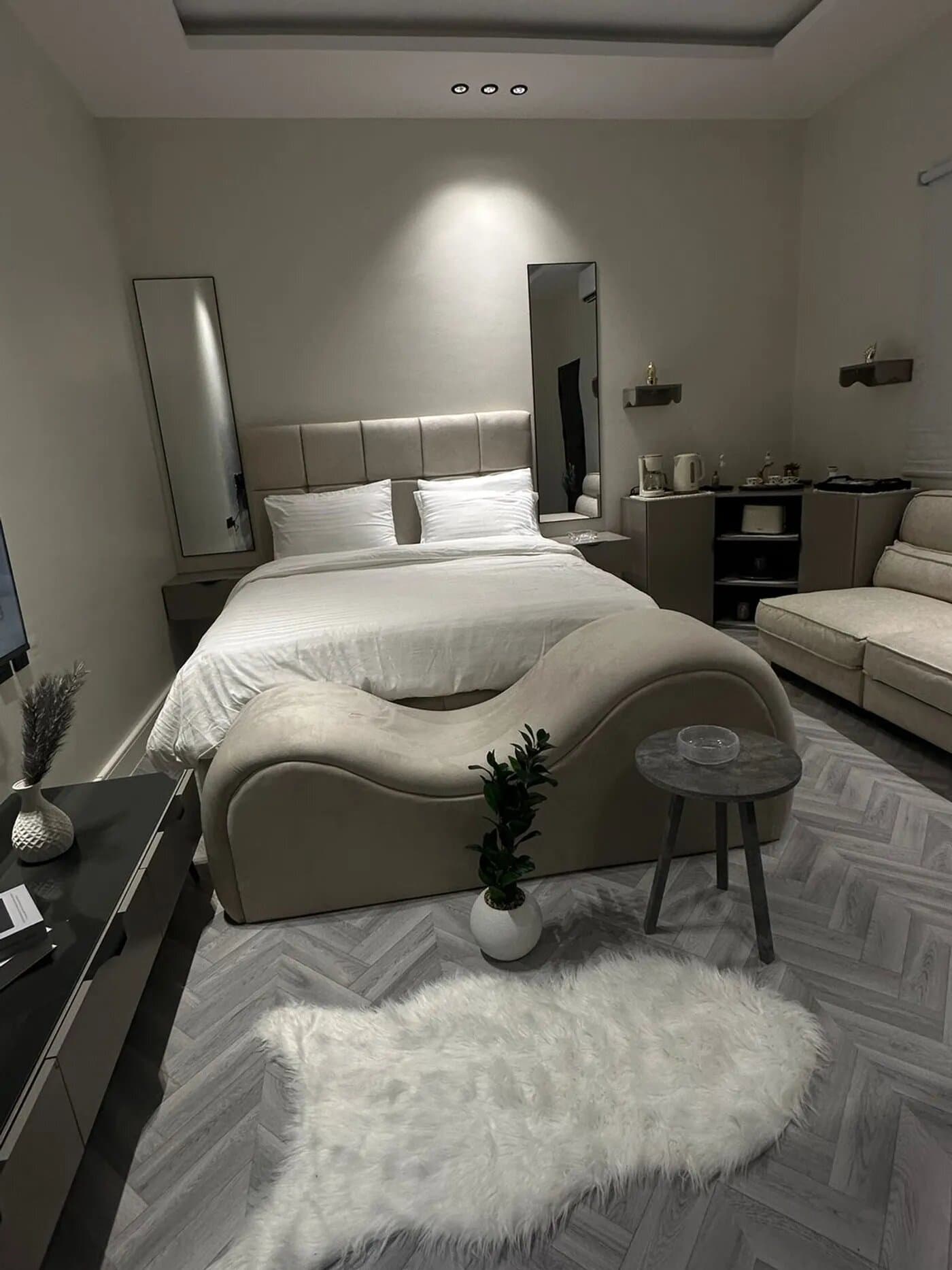 استديو هادئ بدخول ذاتي 2