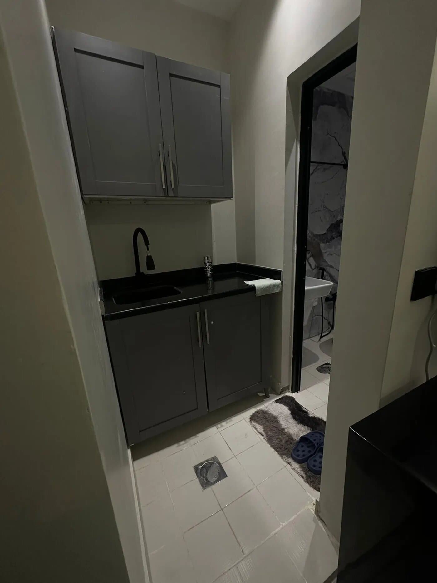 استديو هادئ بدخول ذاتي 4