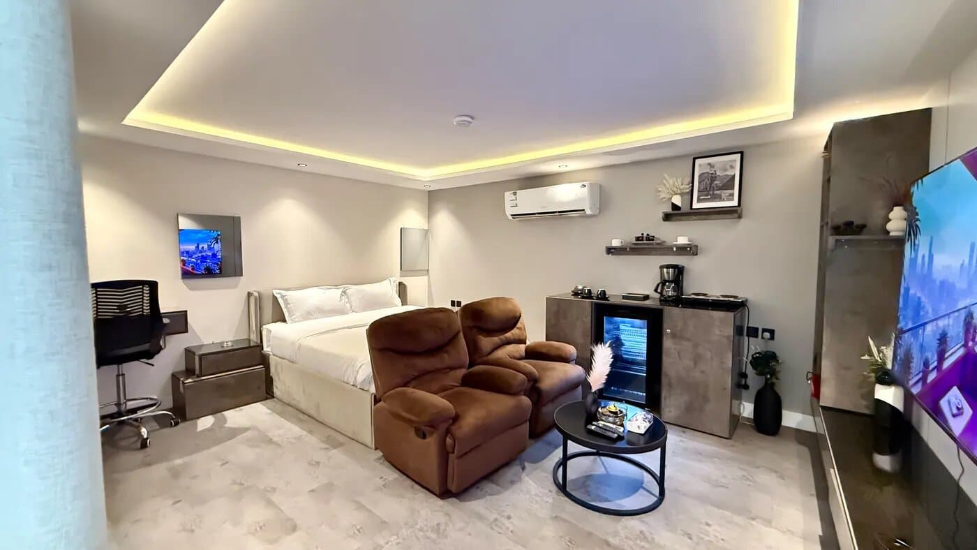 استديو هادئ بسرير ماستر دخول ذكي 10