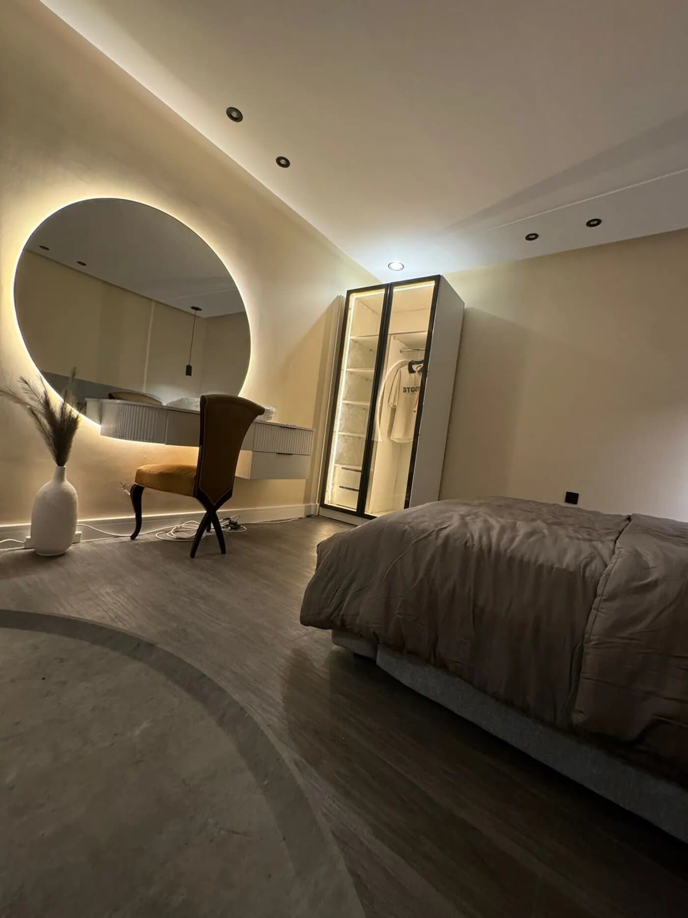 استديو هادئ بدخول ذاتي 5